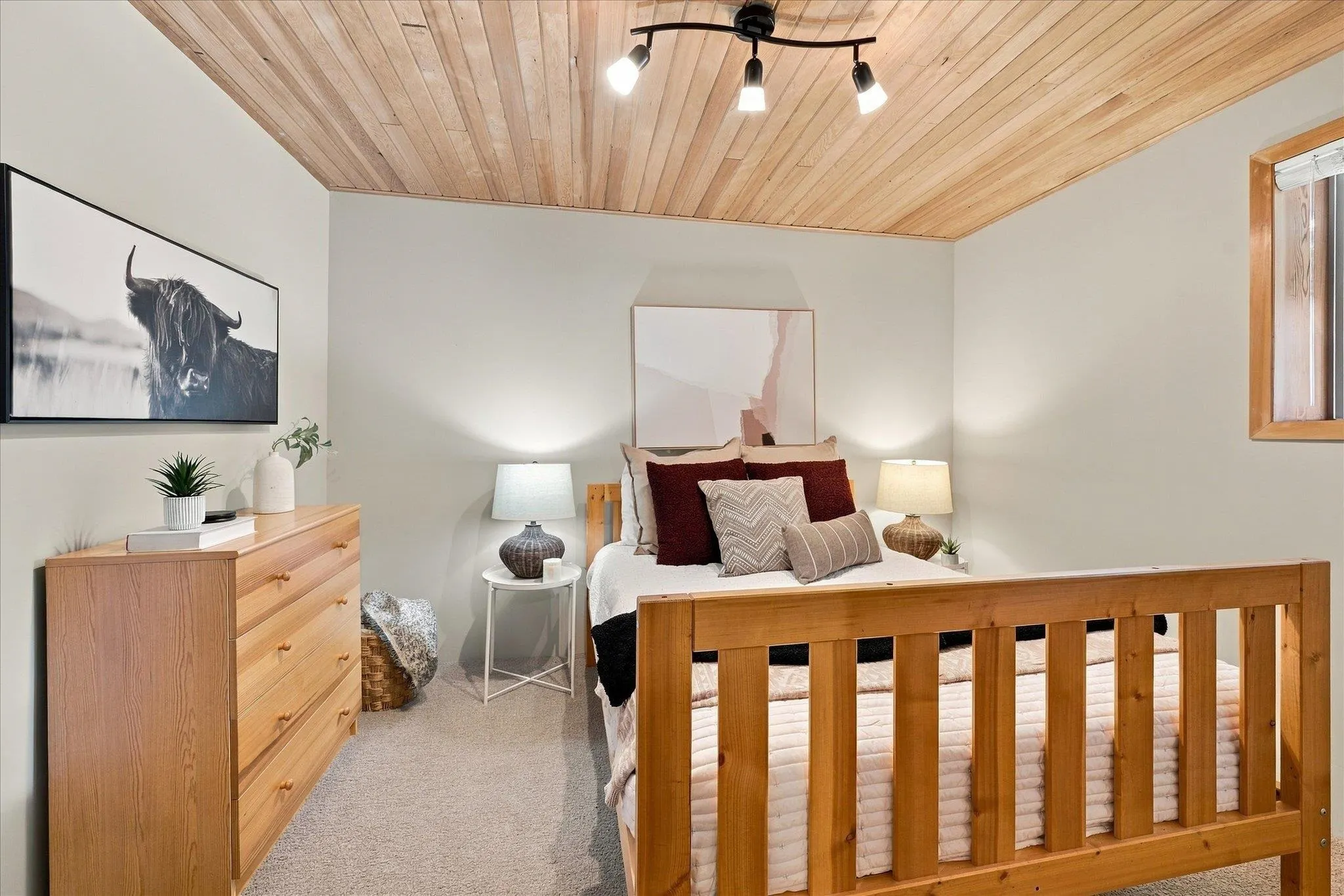 9282 Emerald Drive