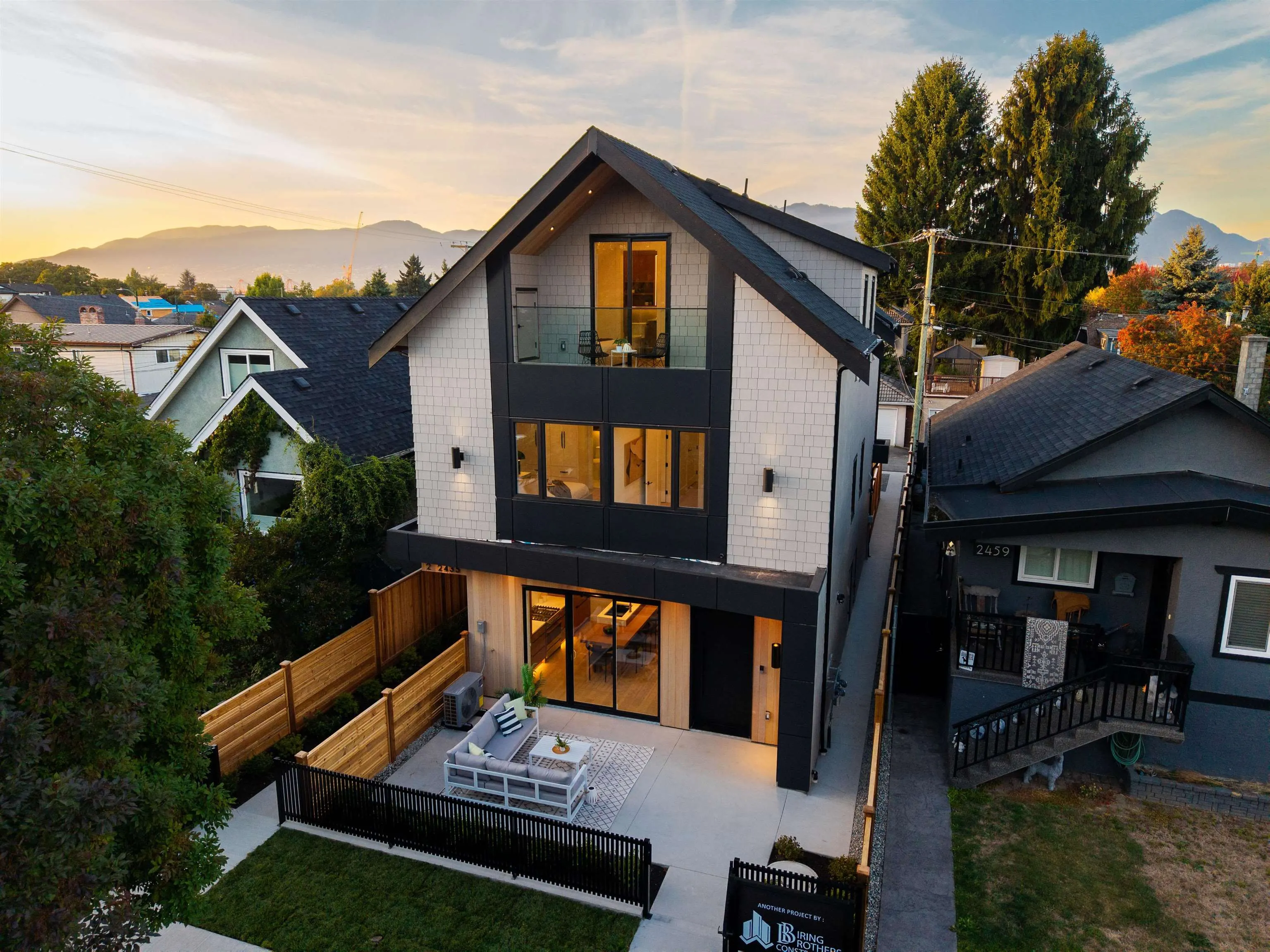 2435 Napier Street #1