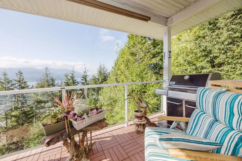 5872 Deerhorn Drive