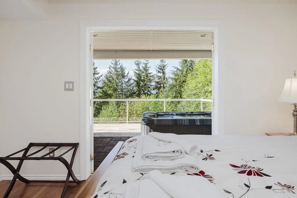 5872 Deerhorn Drive