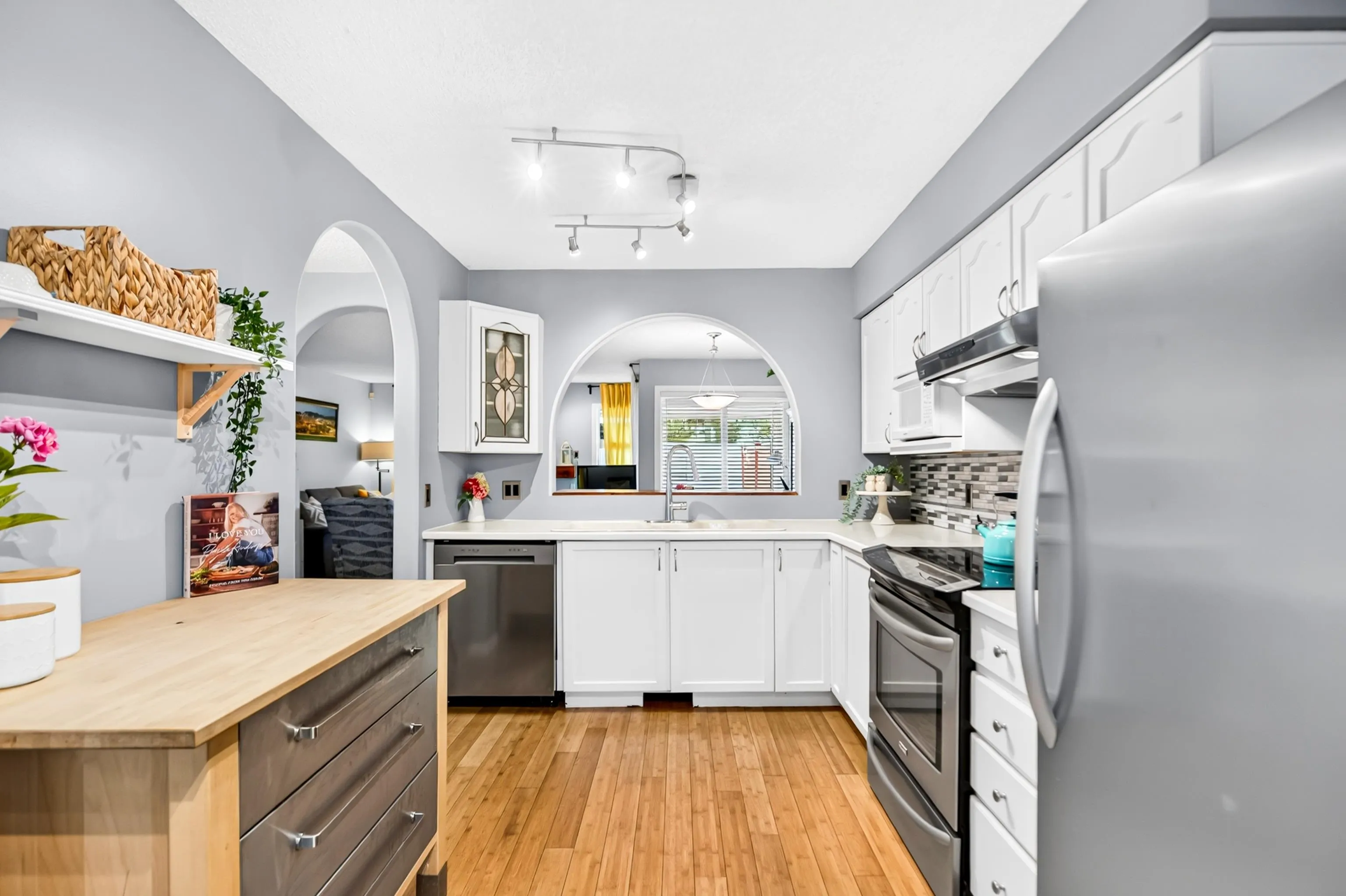 9045 Walnut Grove Drive #11
