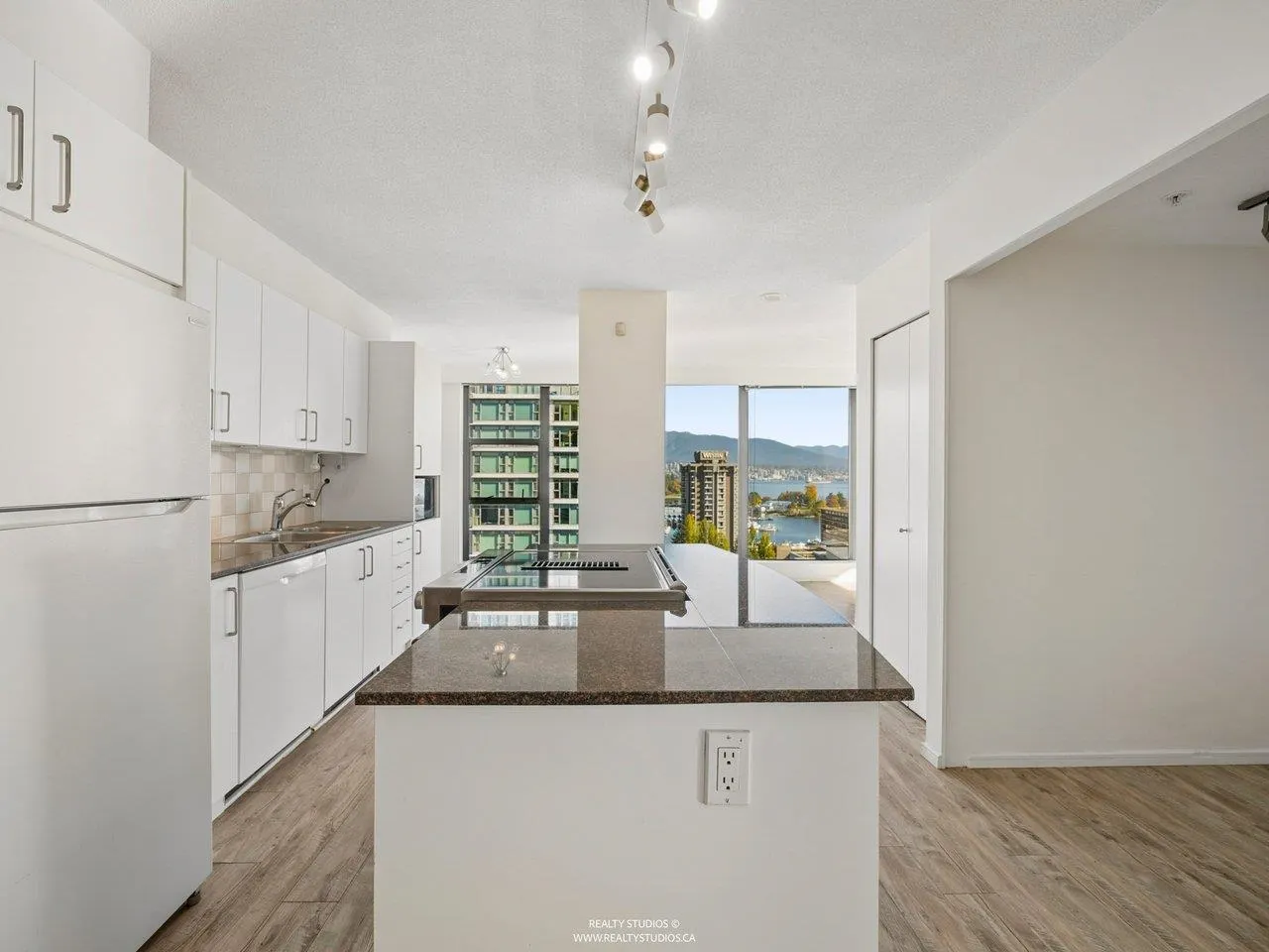 1723 Alberni Street #1807