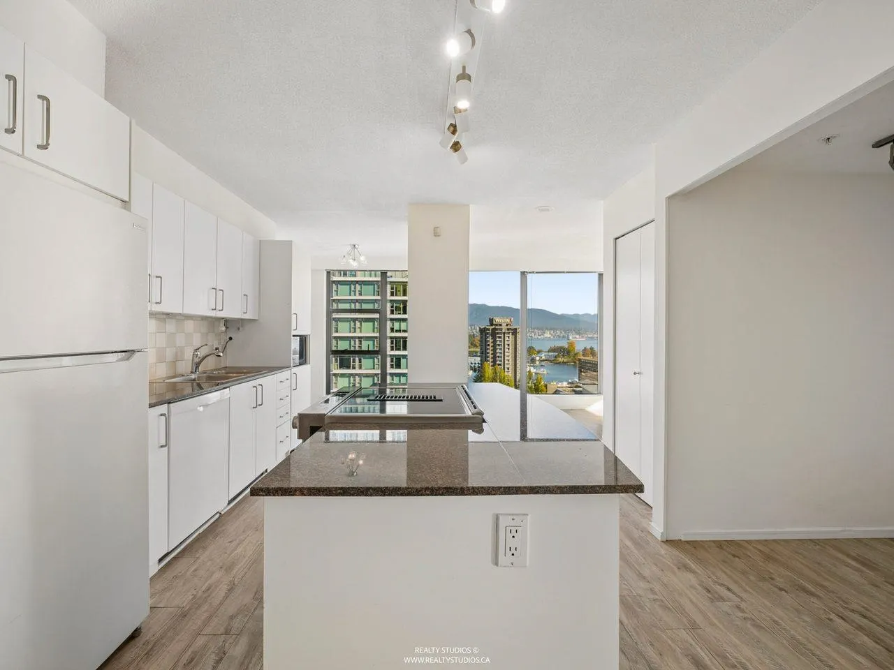 1723 Alberni Street #1807