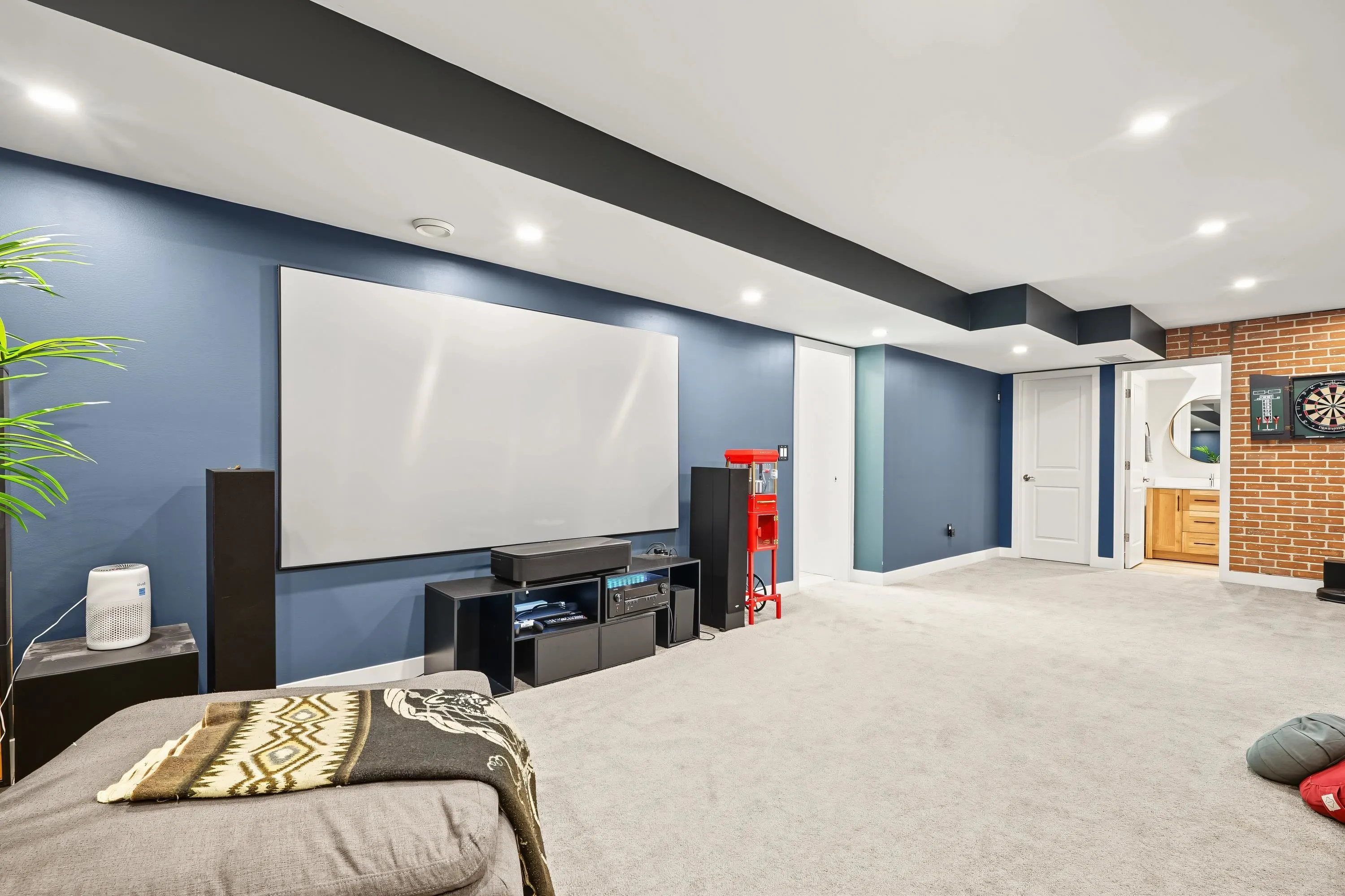 45989 Weeden Drive