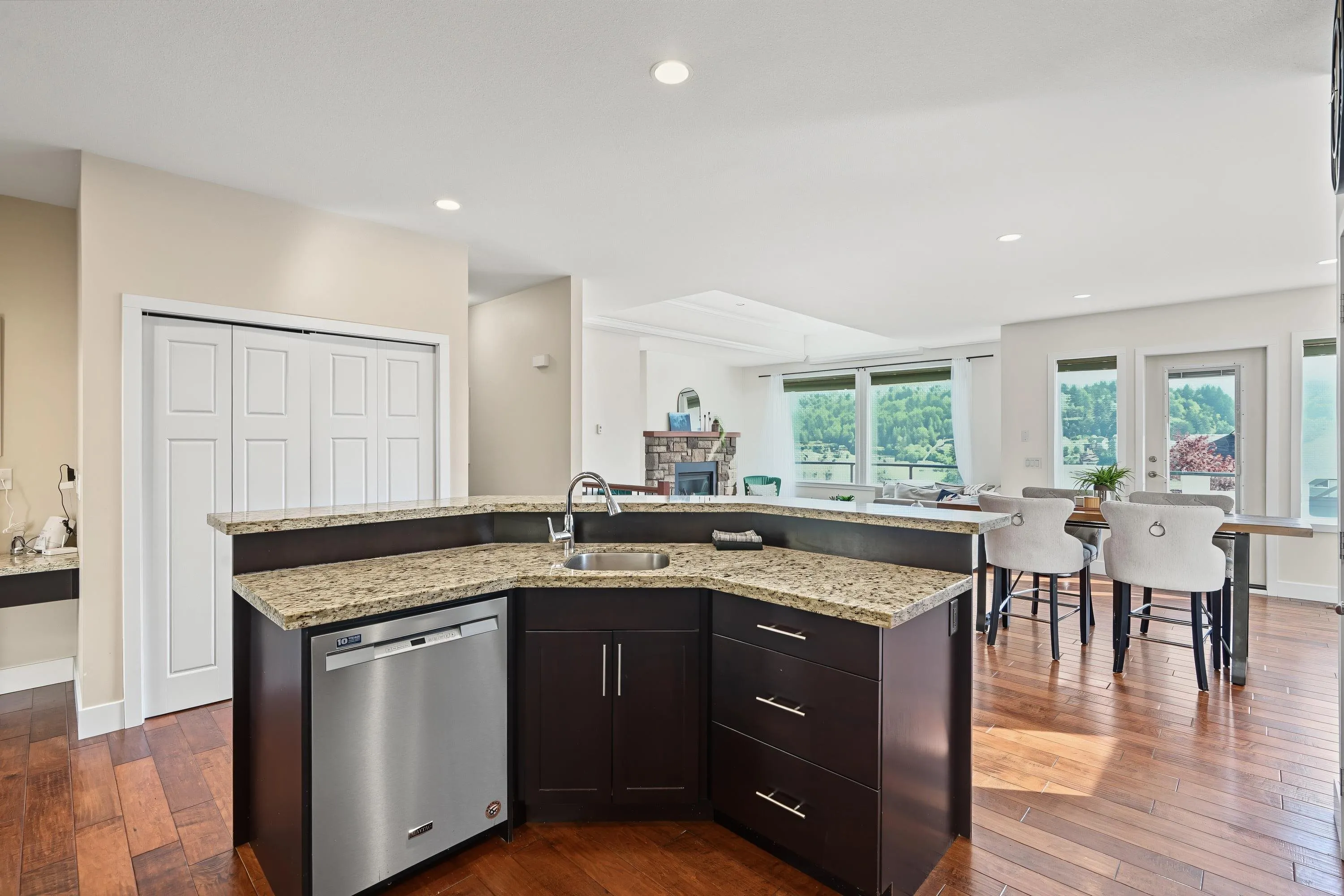 45989 Weeden Drive