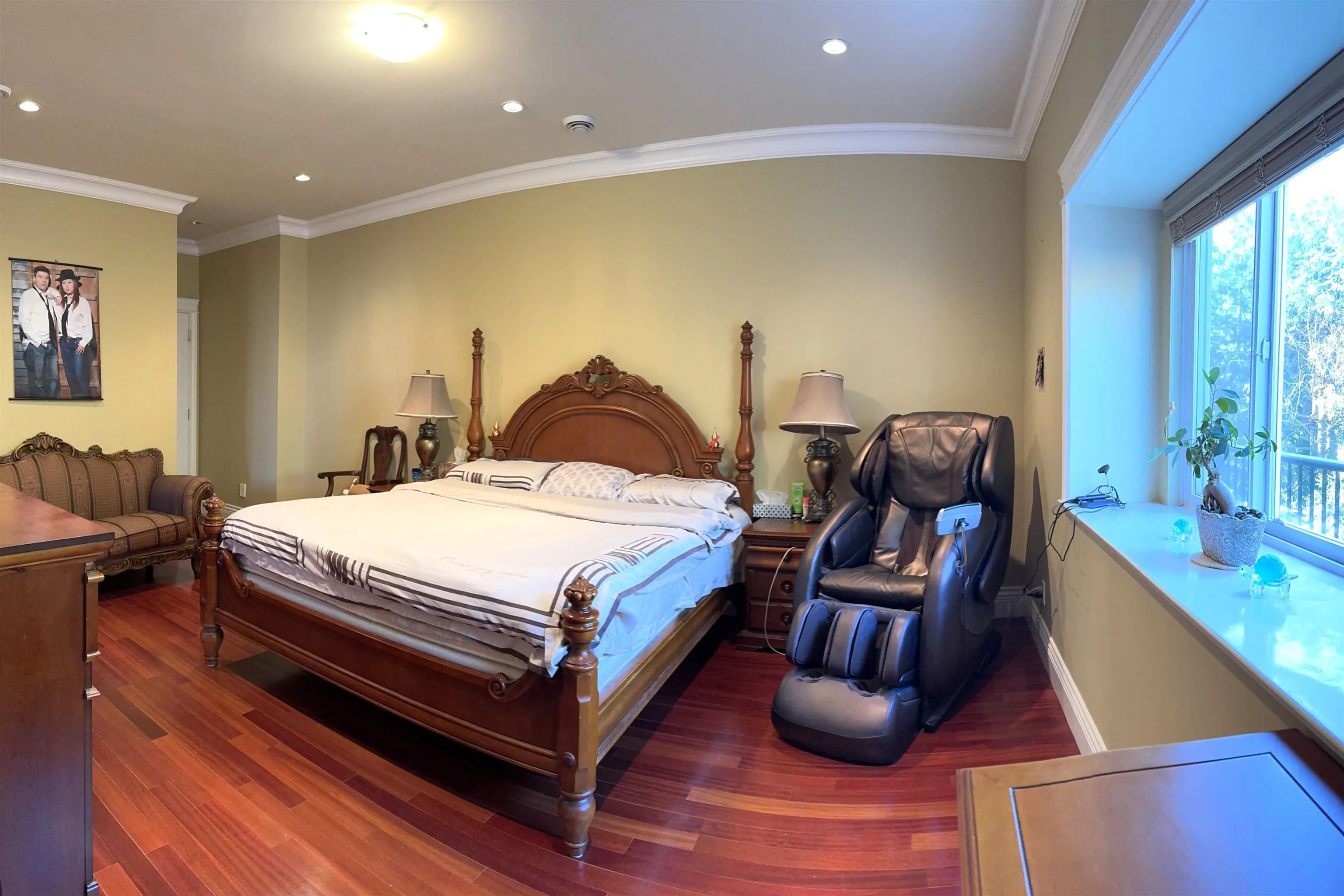 8111 Gilbert Road