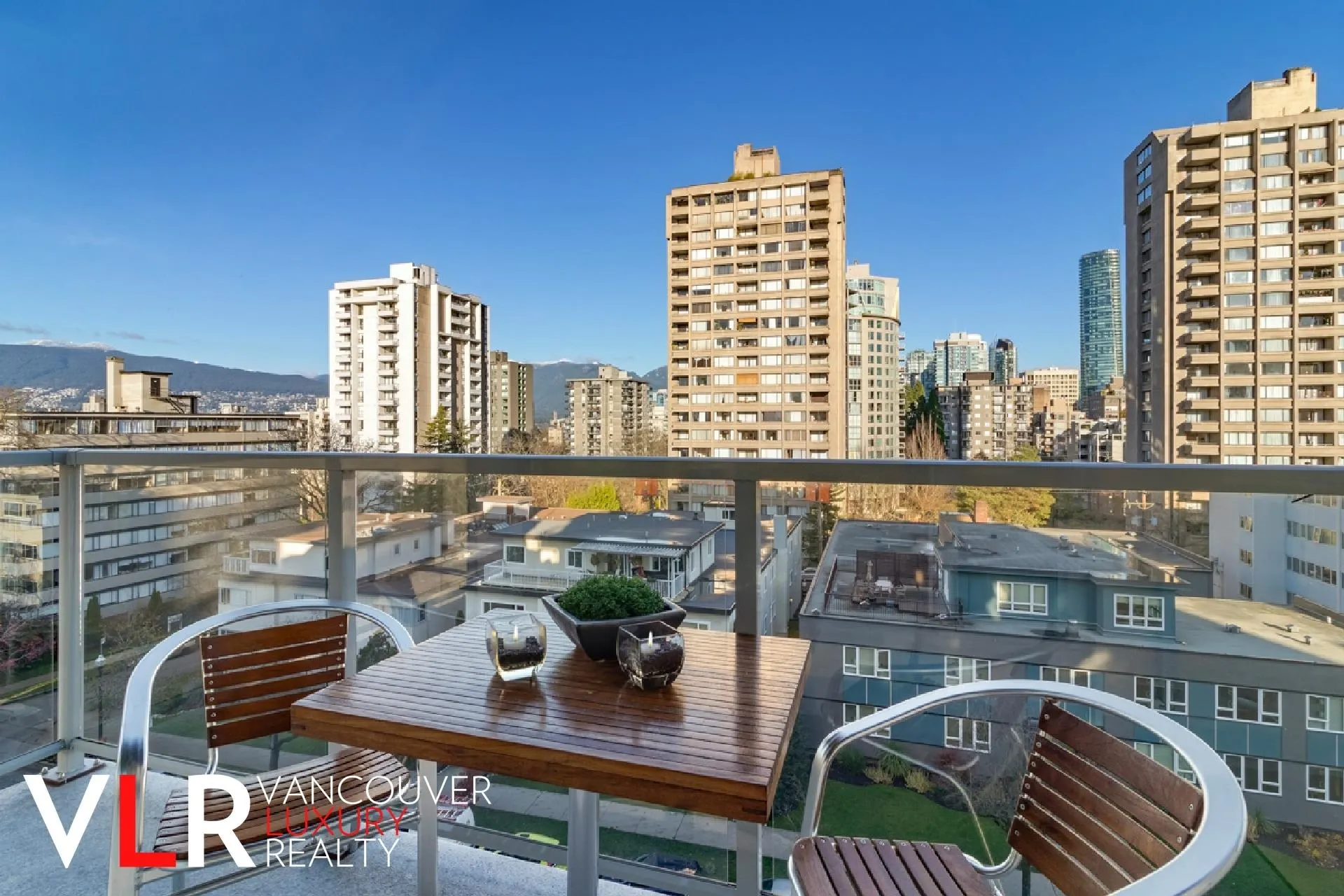 1250 Comox Street #406