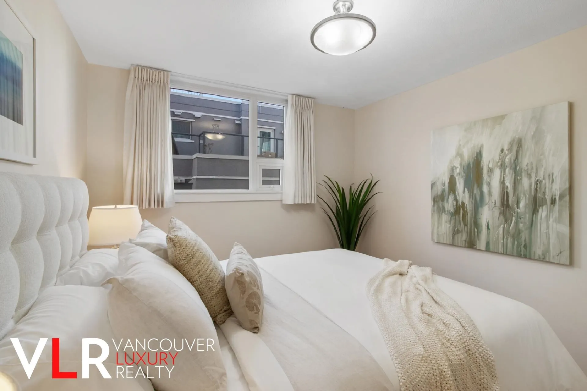 1250 Comox Street #406