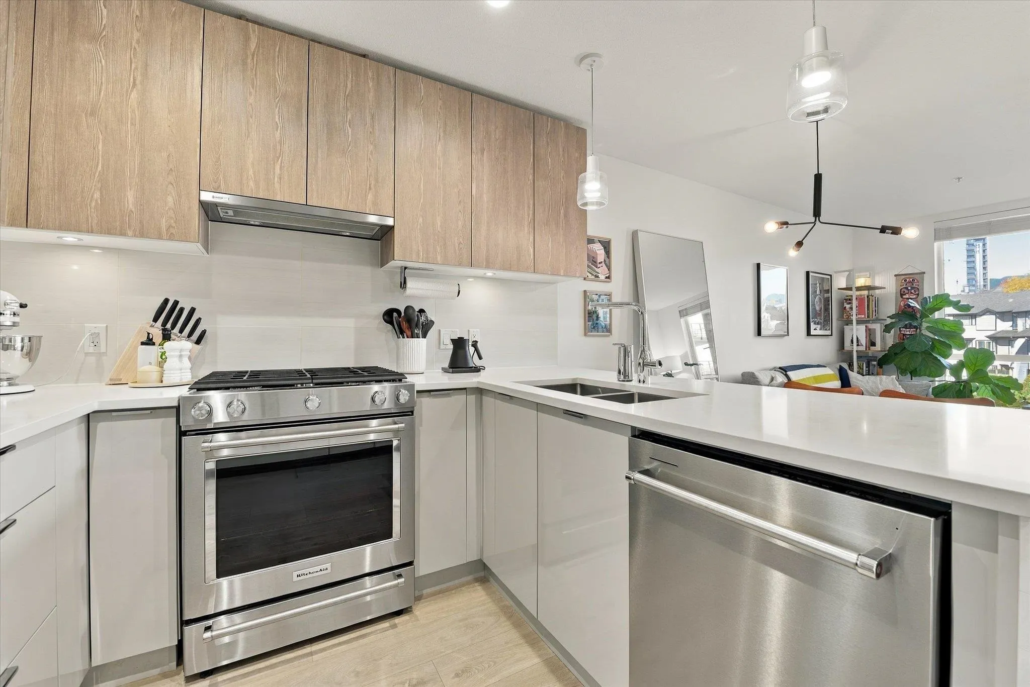 108 E 8th Street #311