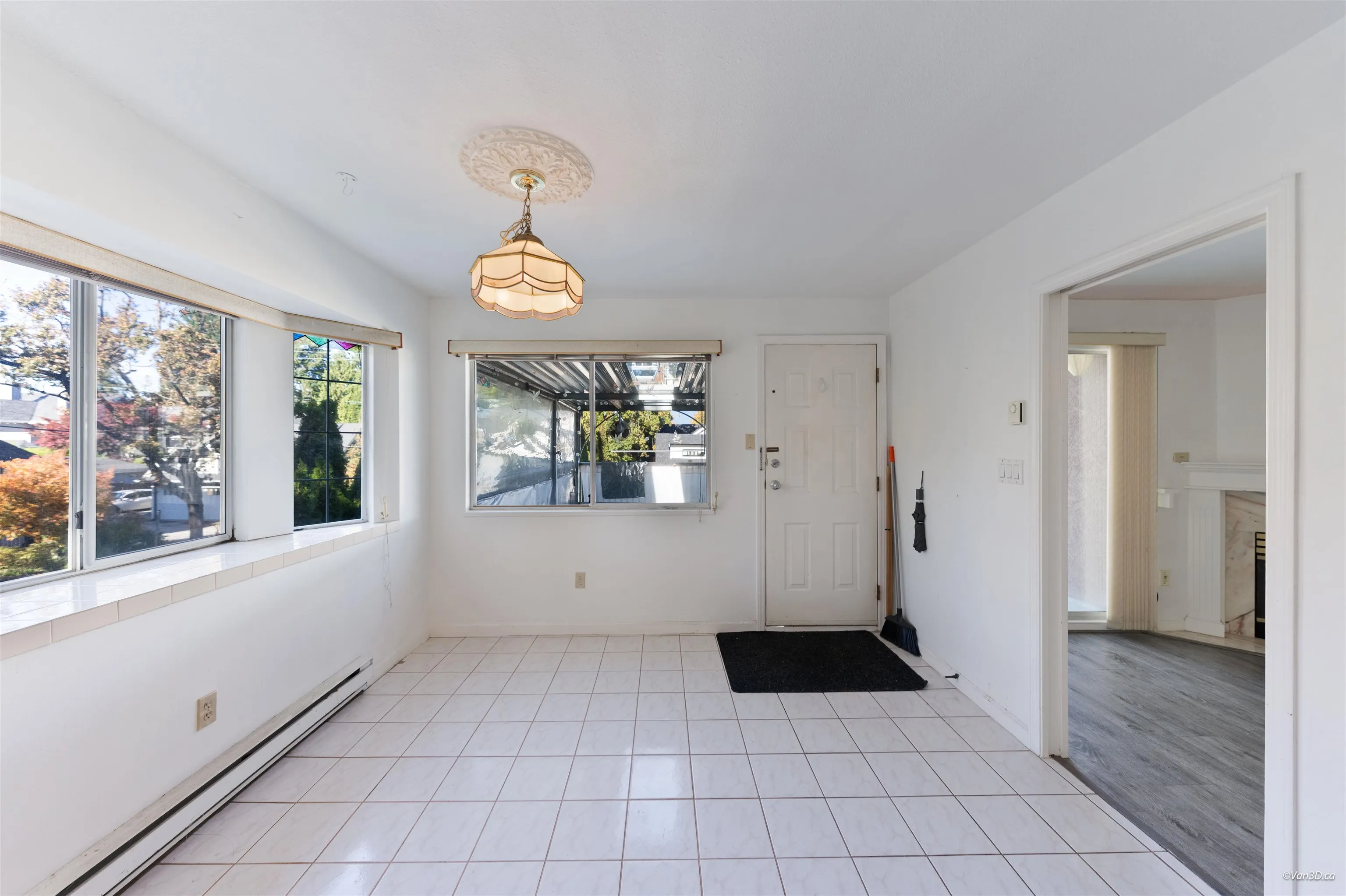 195 W 17th Avenue