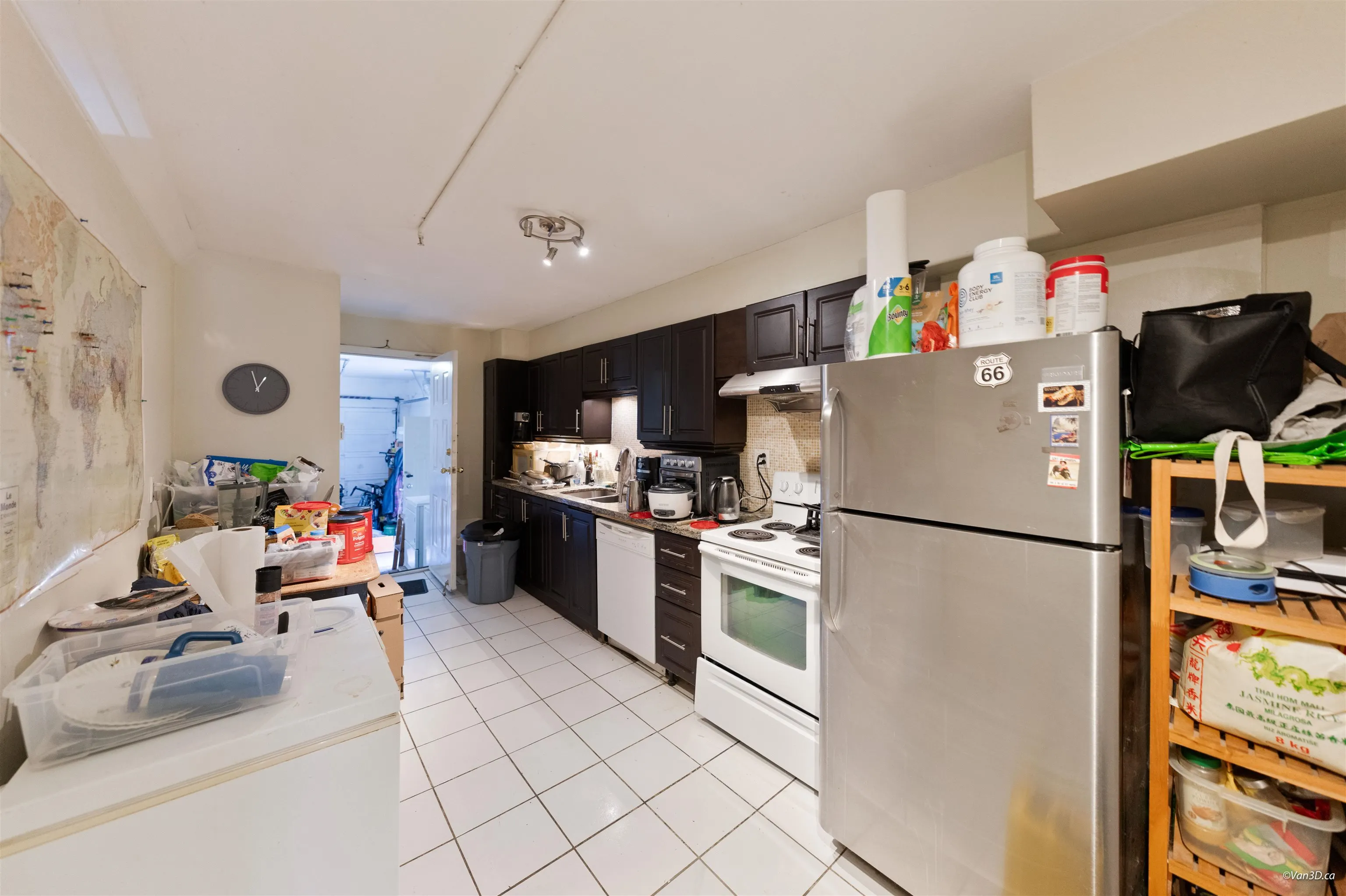 195 W 17th Avenue