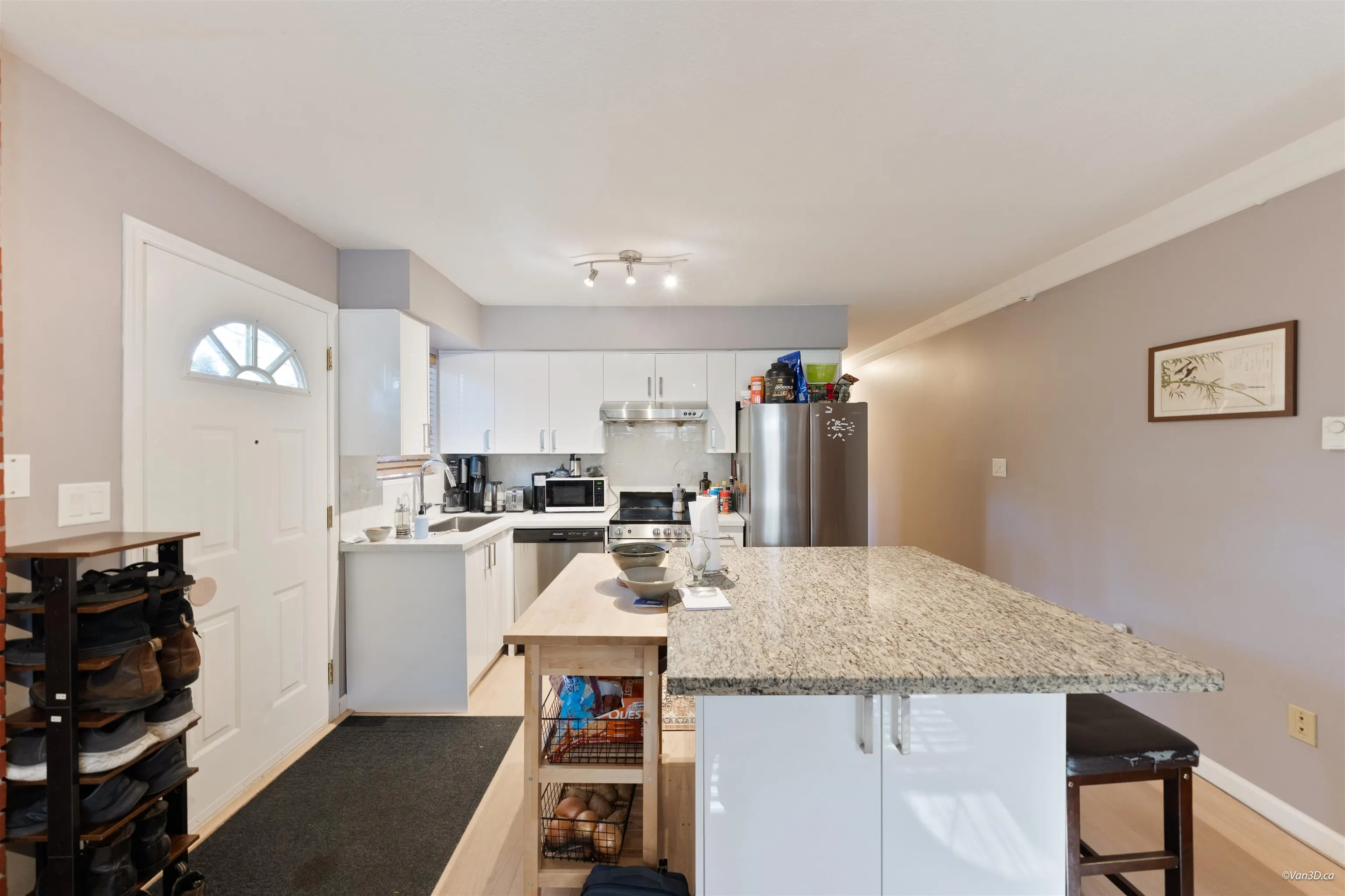 195 W 17th Avenue
