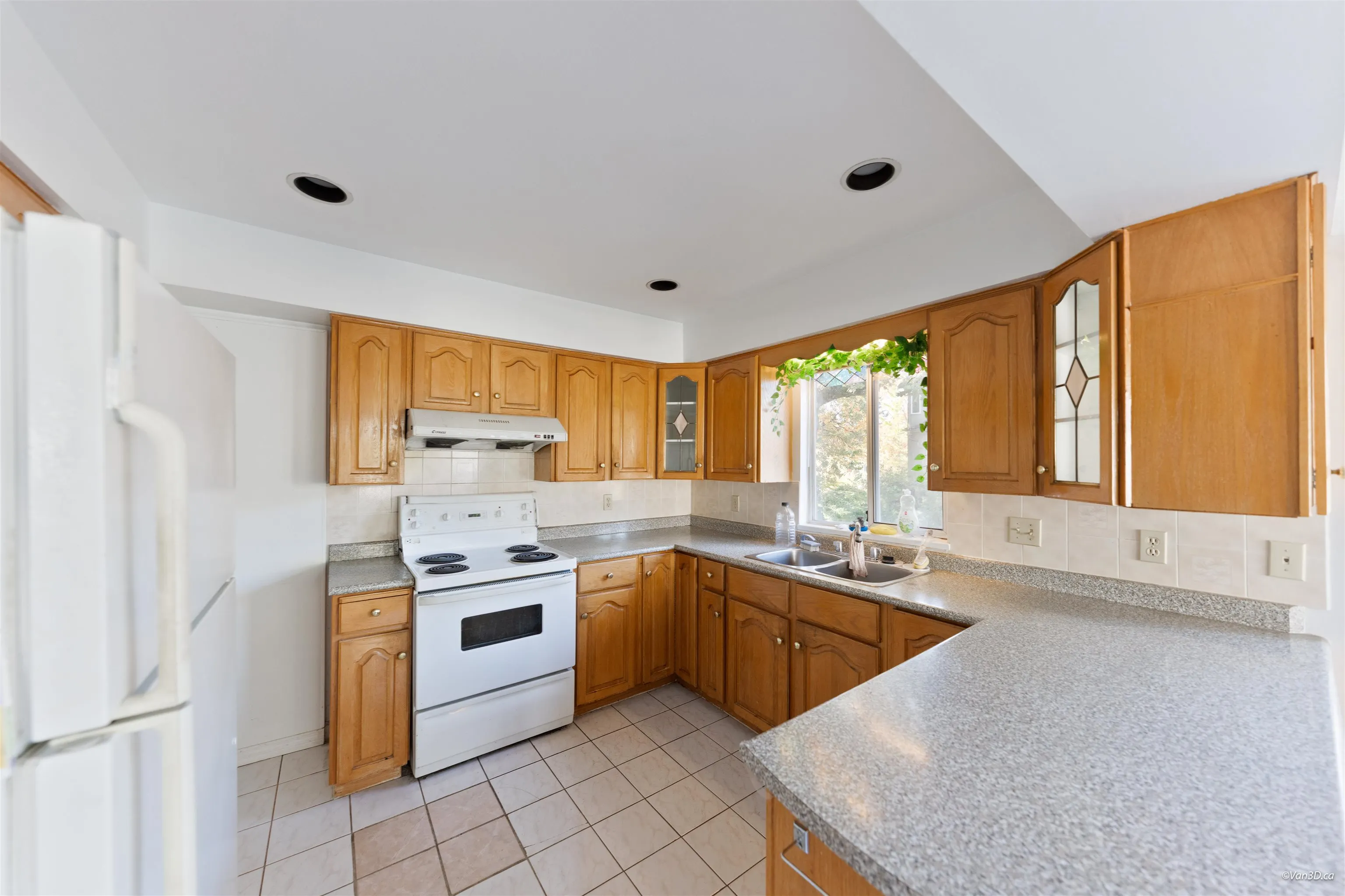 195 W 17th Avenue