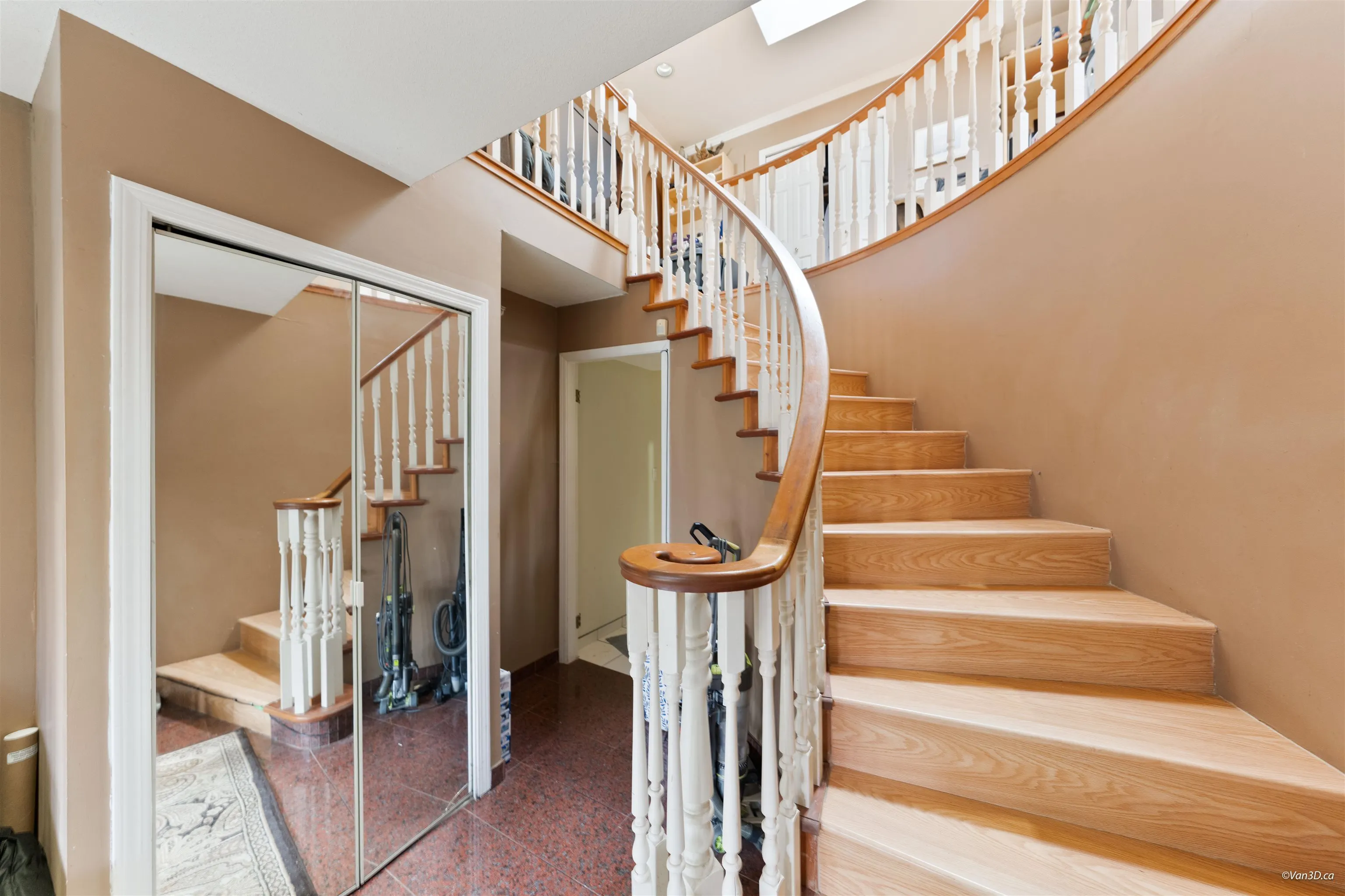 195 W 17th Avenue