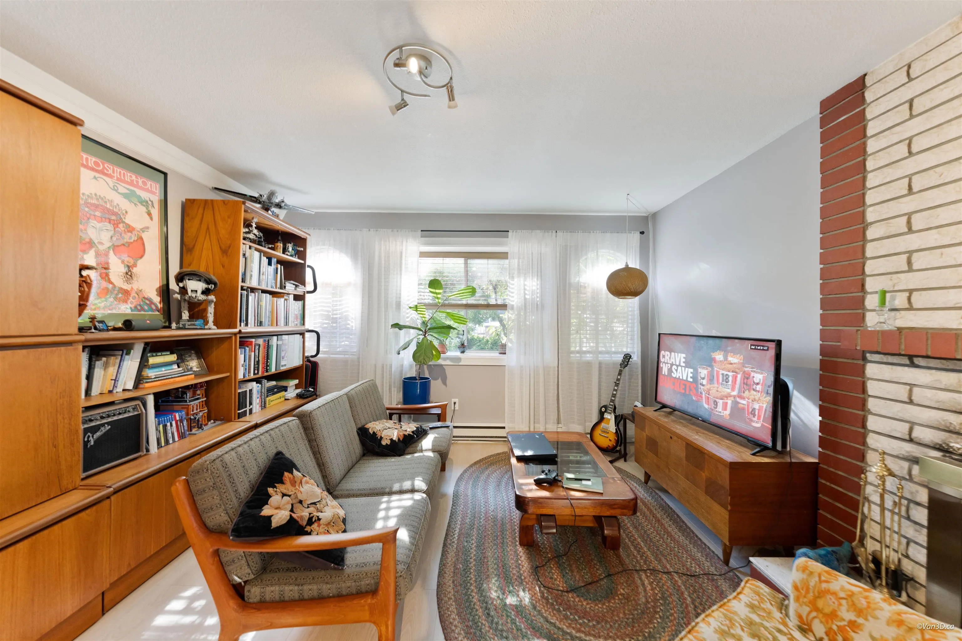 195 W 17th Avenue