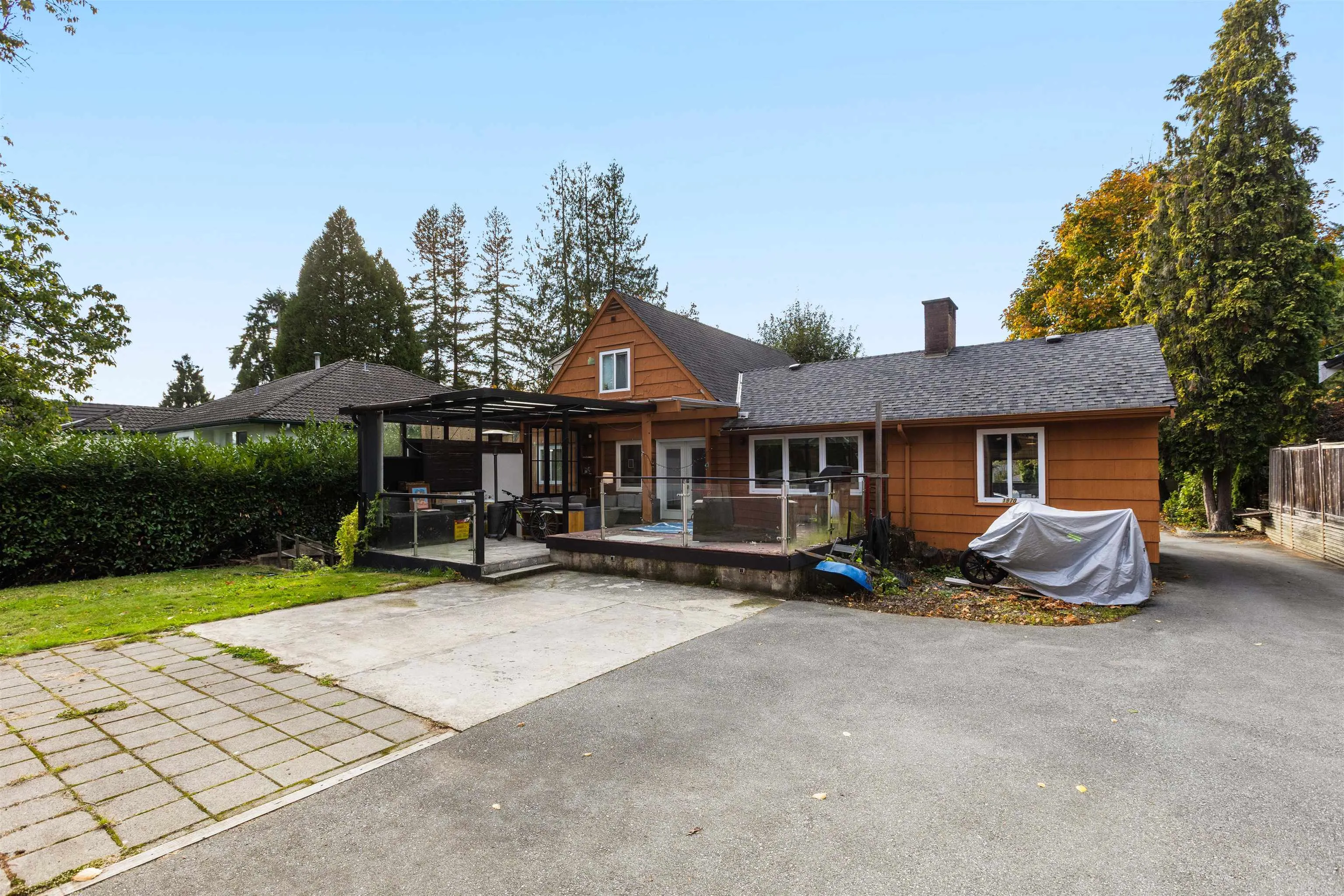 1970 Sperling Avenue