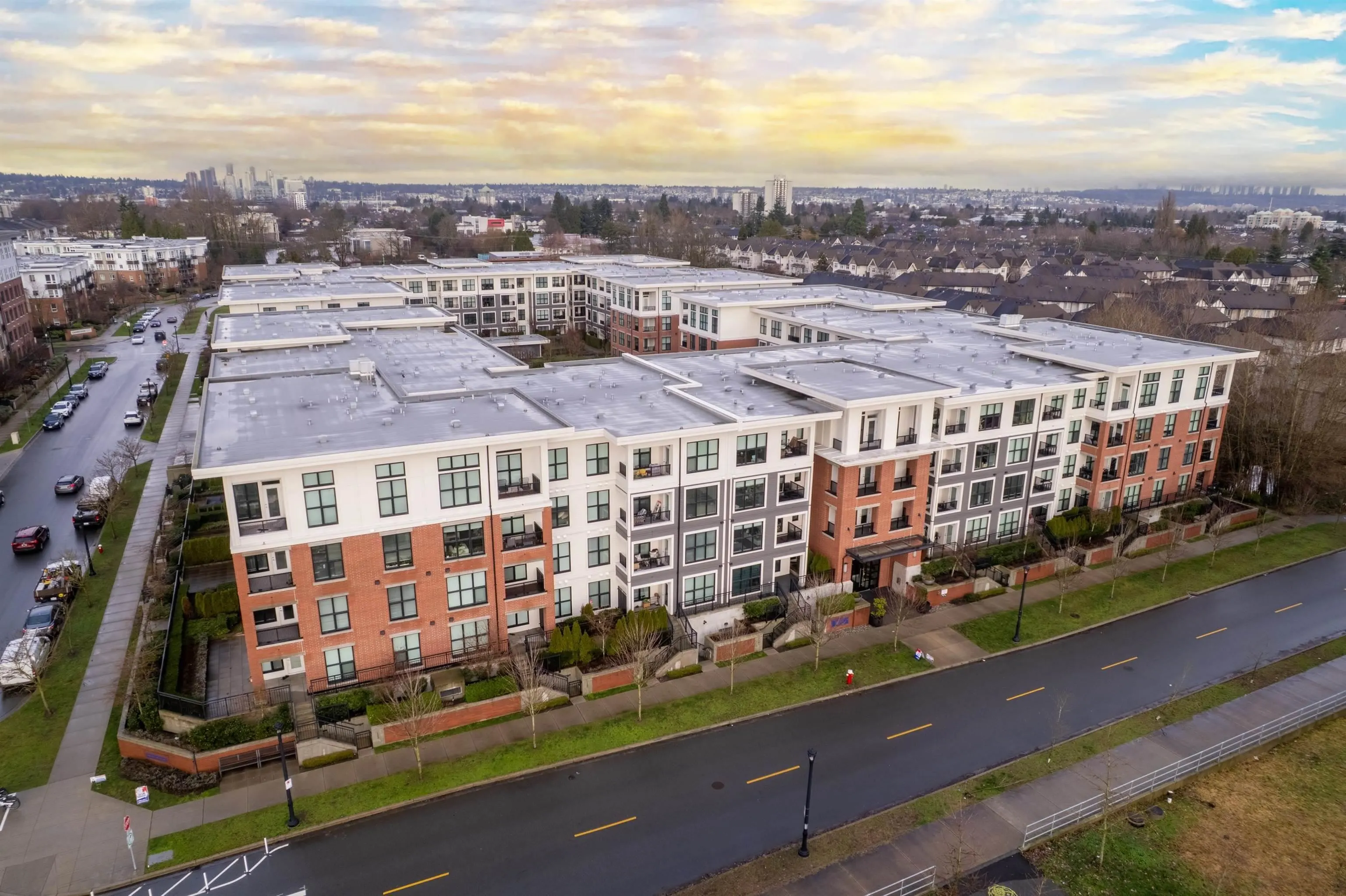 9551 Alexandra Road #427