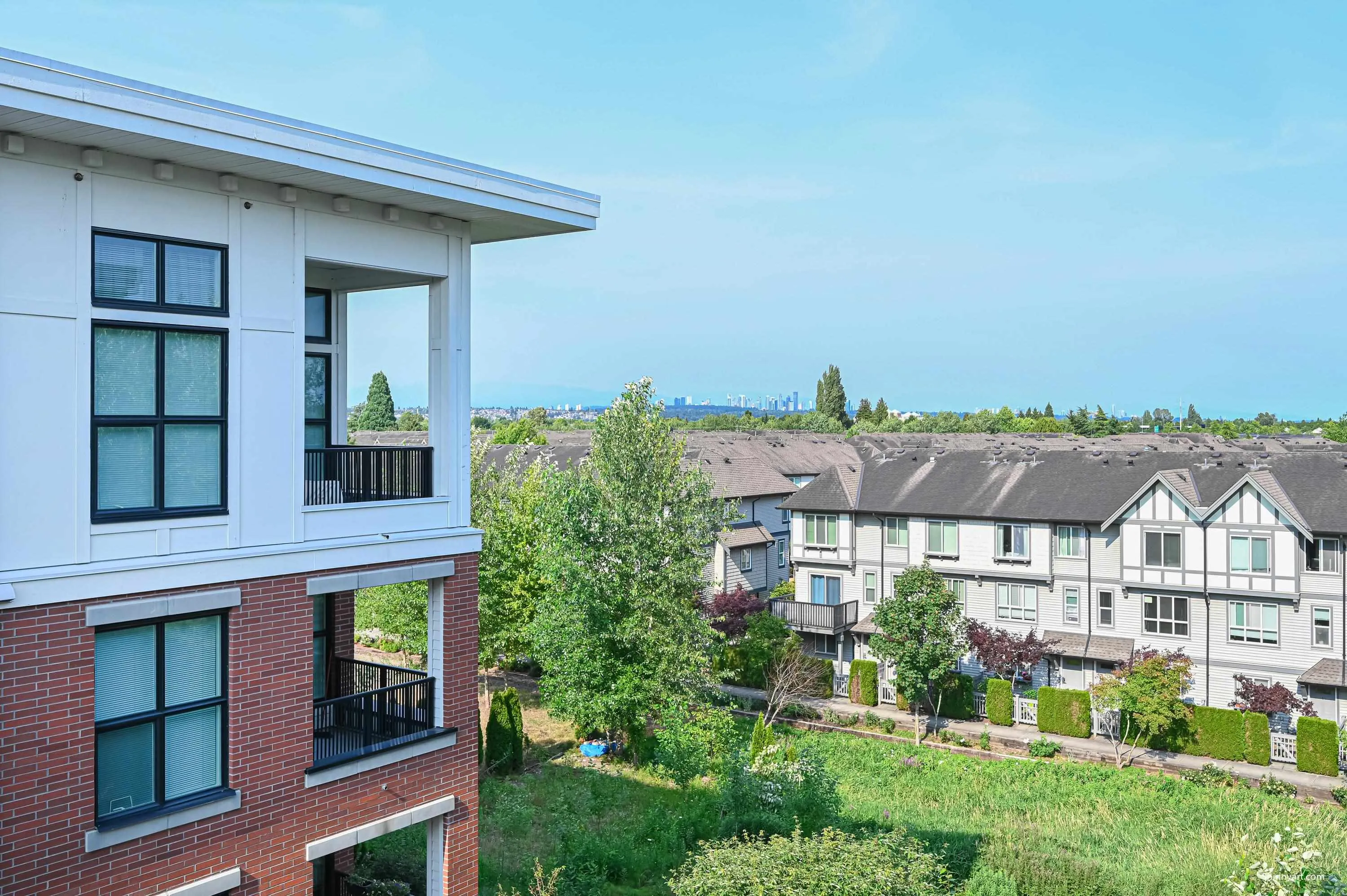 9551 Alexandra Road #427