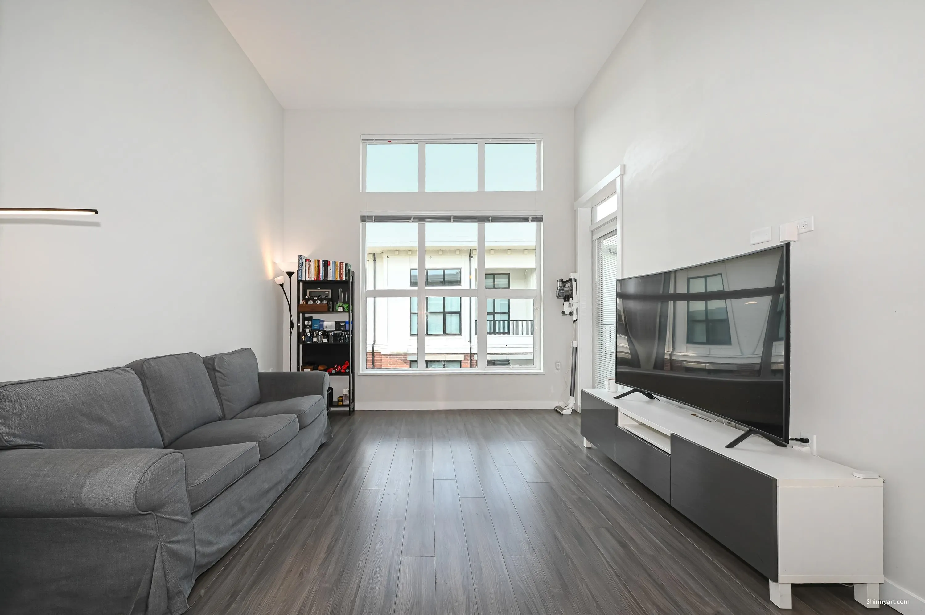 9551 Alexandra Road #427