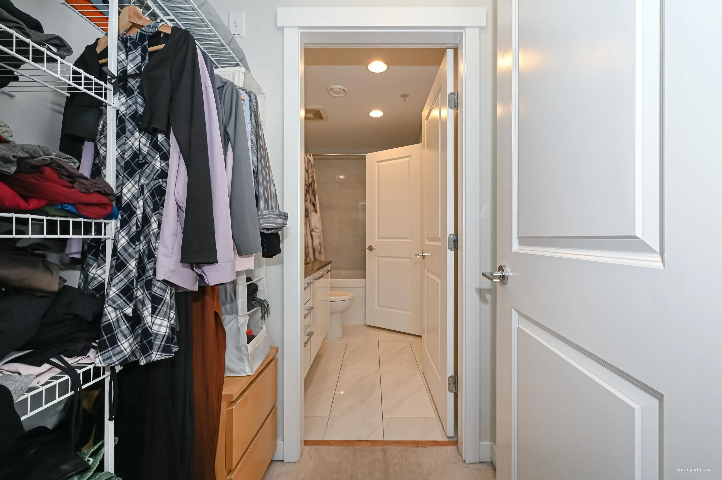 9551 Alexandra Road #427