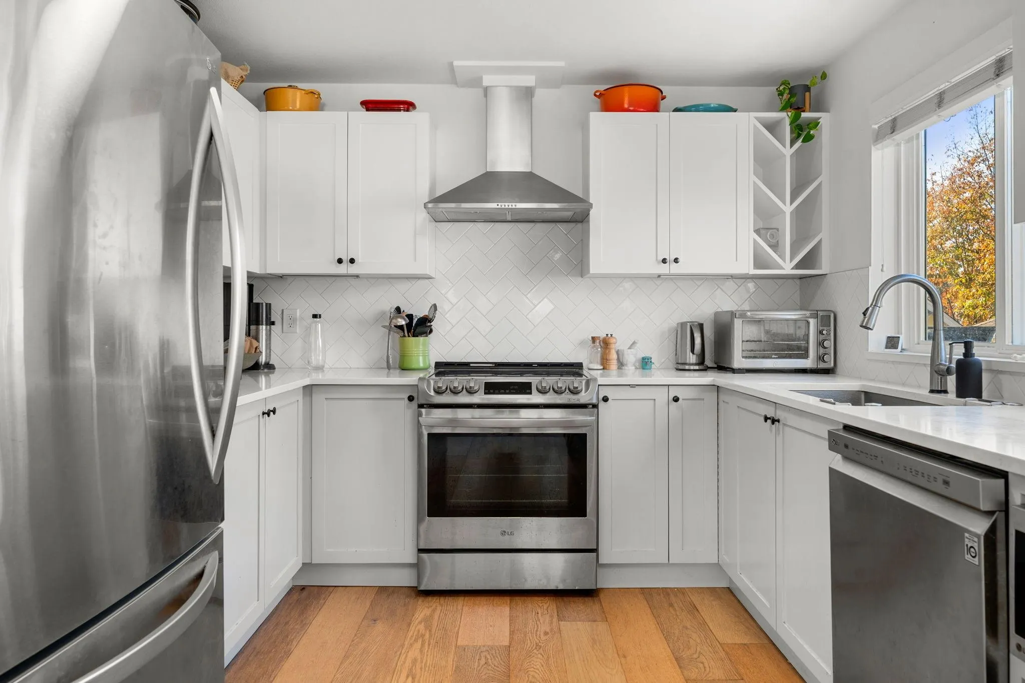 183 W 23rd Street #207