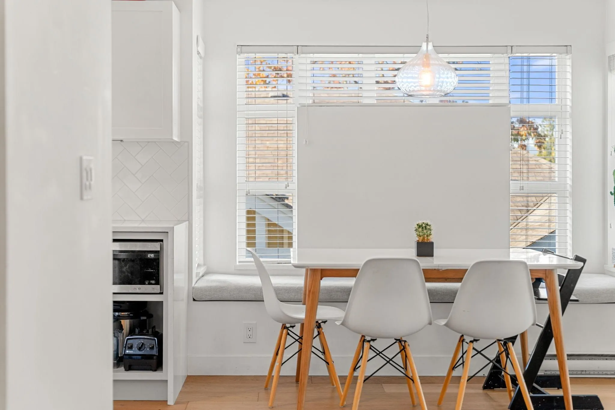 183 W 23rd Street #207