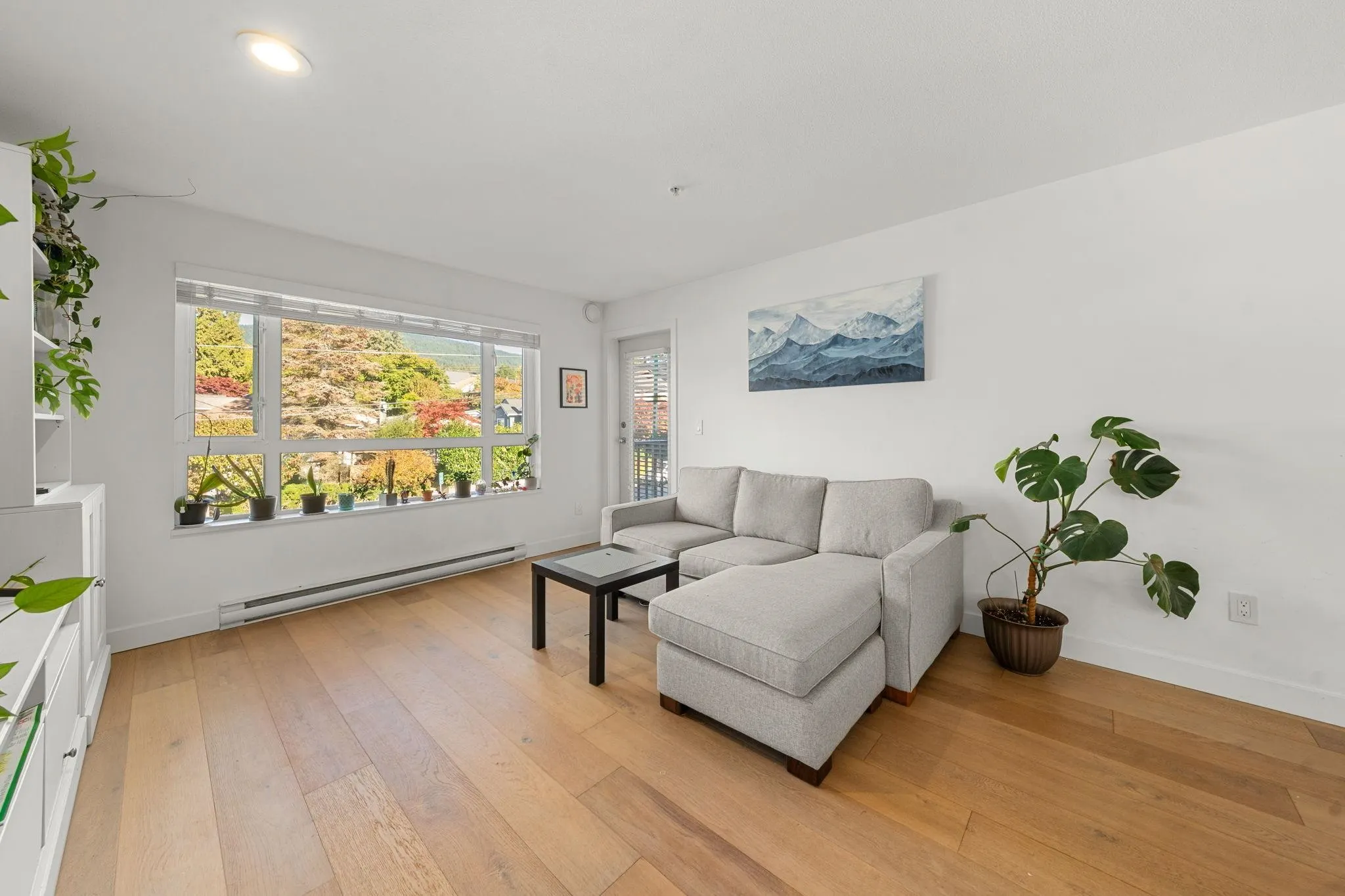 183 W 23rd Street #207