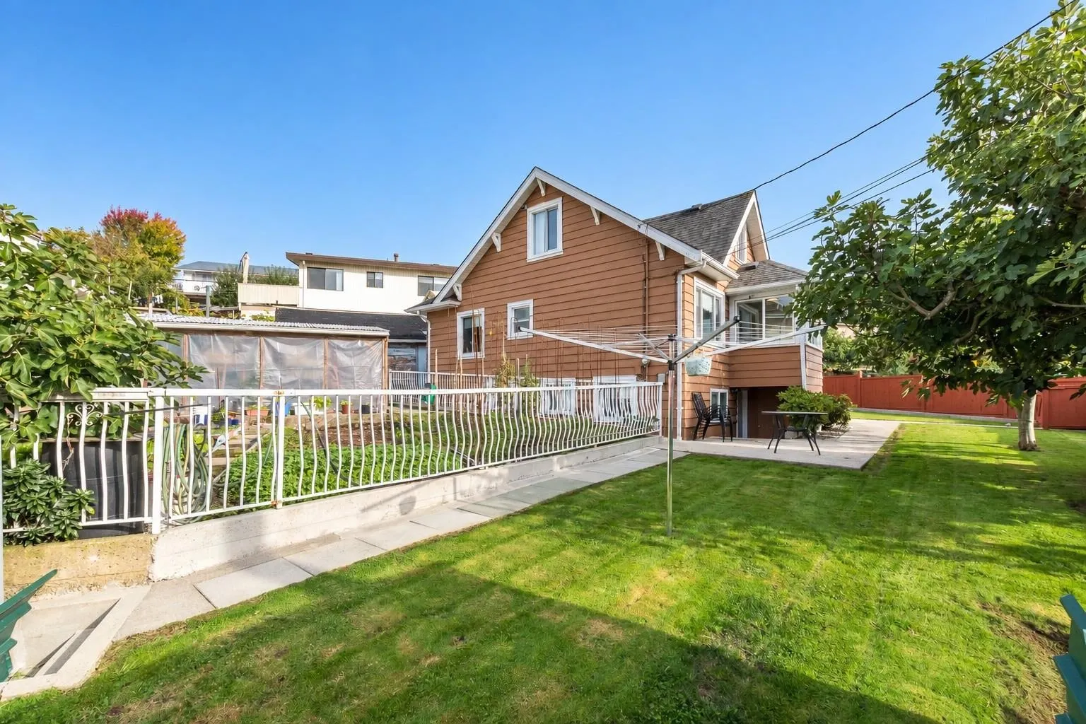 1276 Douglas Road