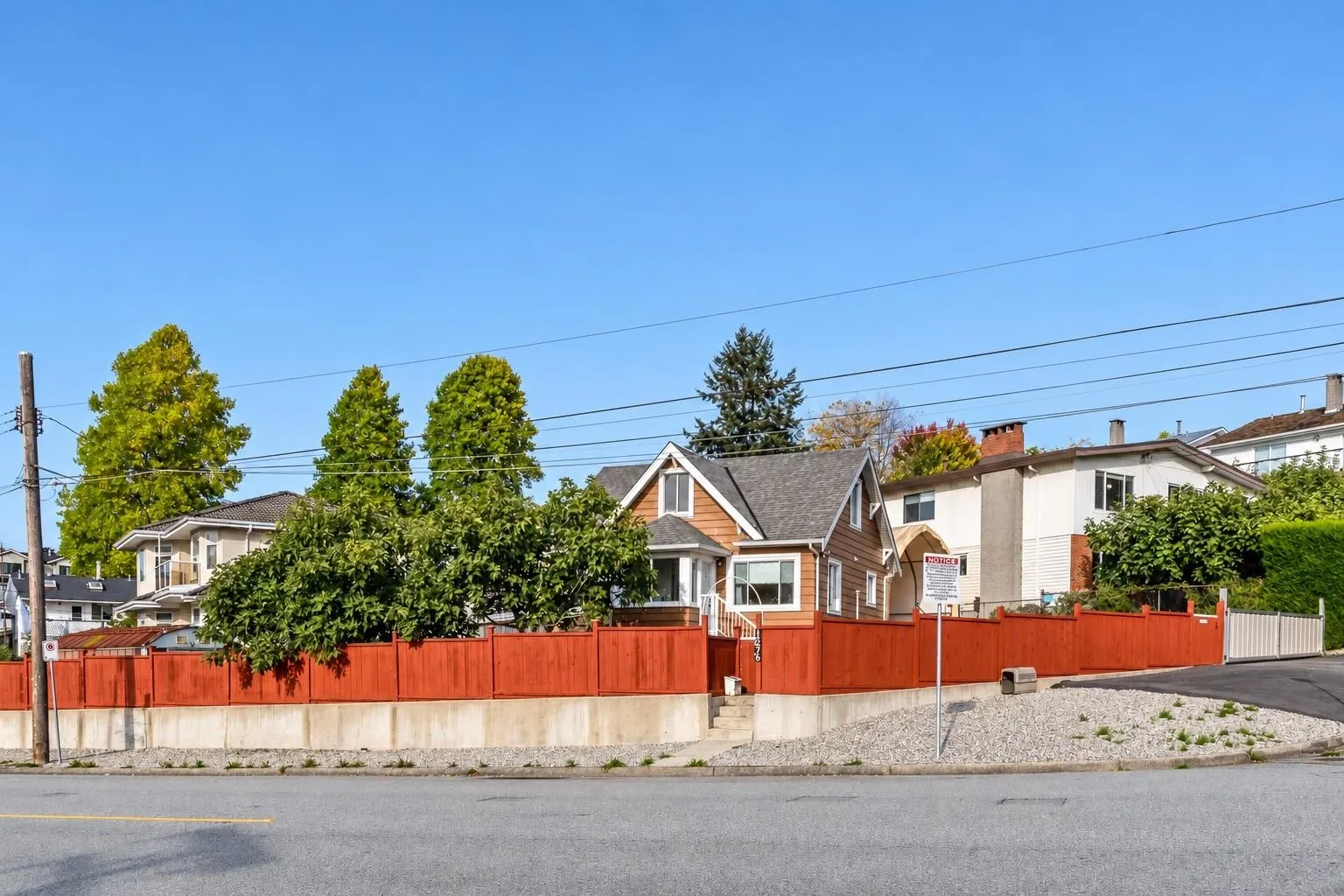 1276 Douglas Road
