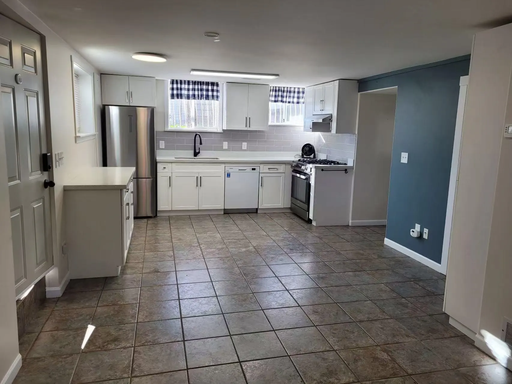 1276 Douglas Road
