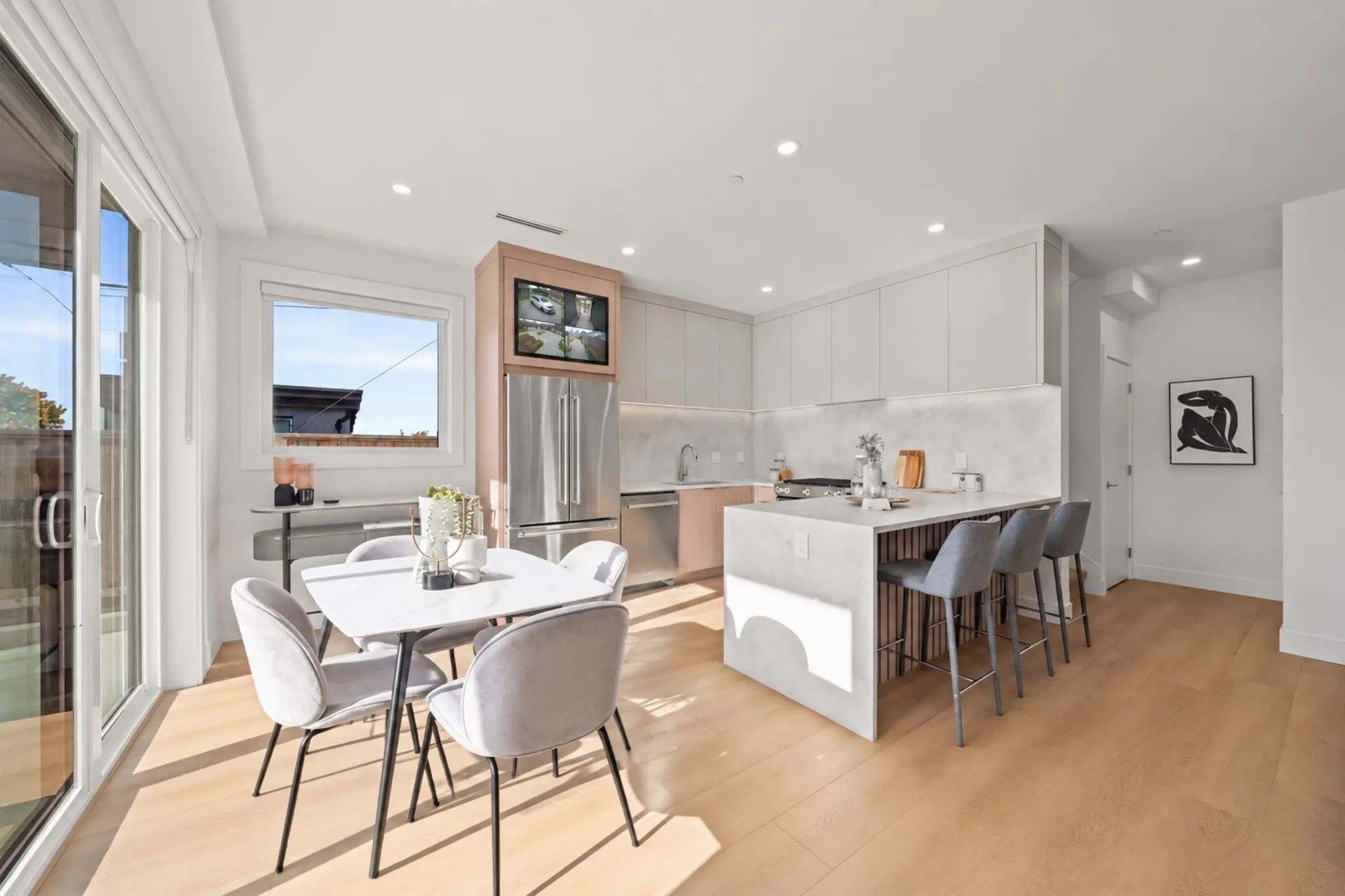 3623 Triumph Street #1