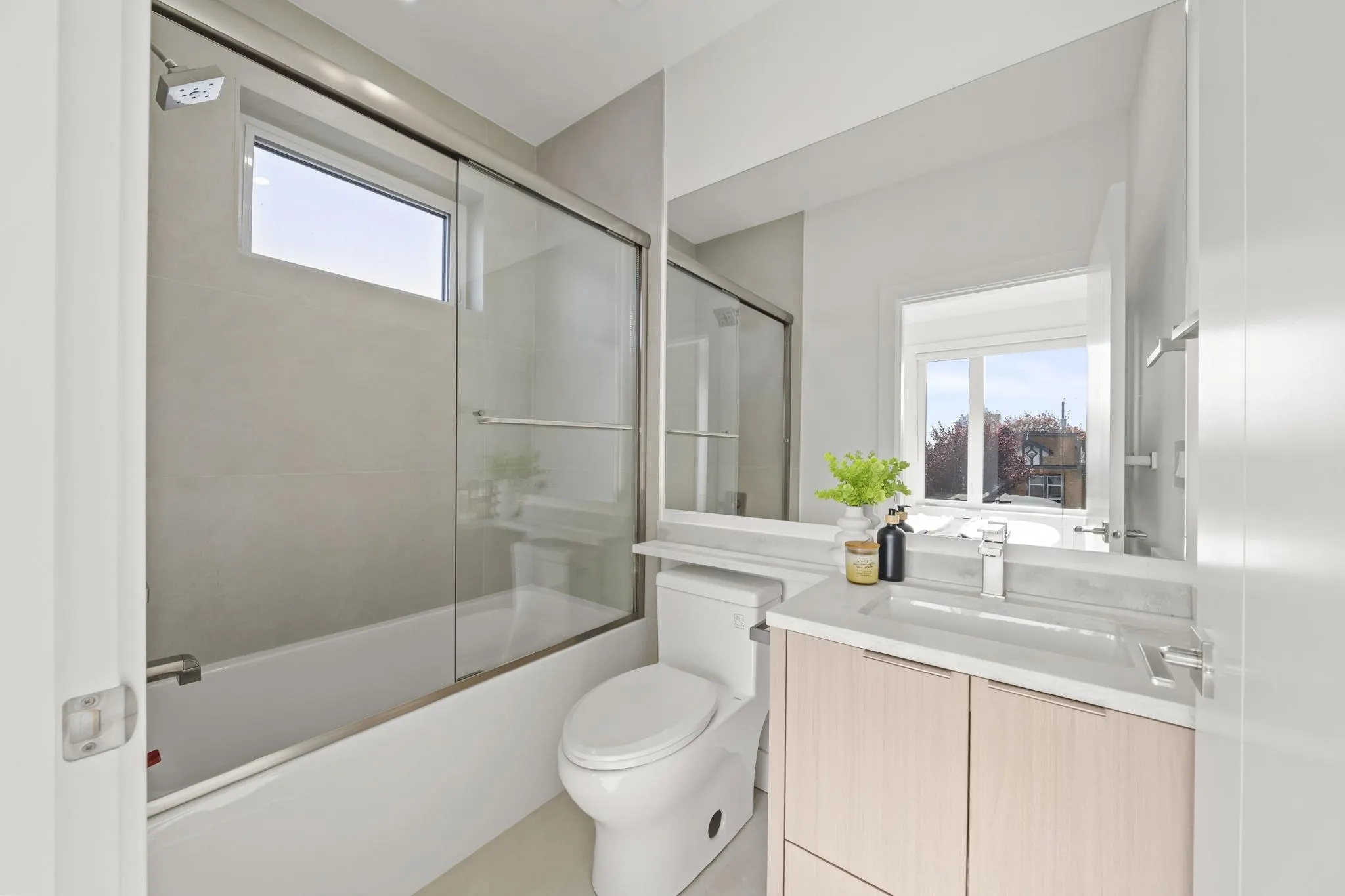 3623 Triumph Street #1