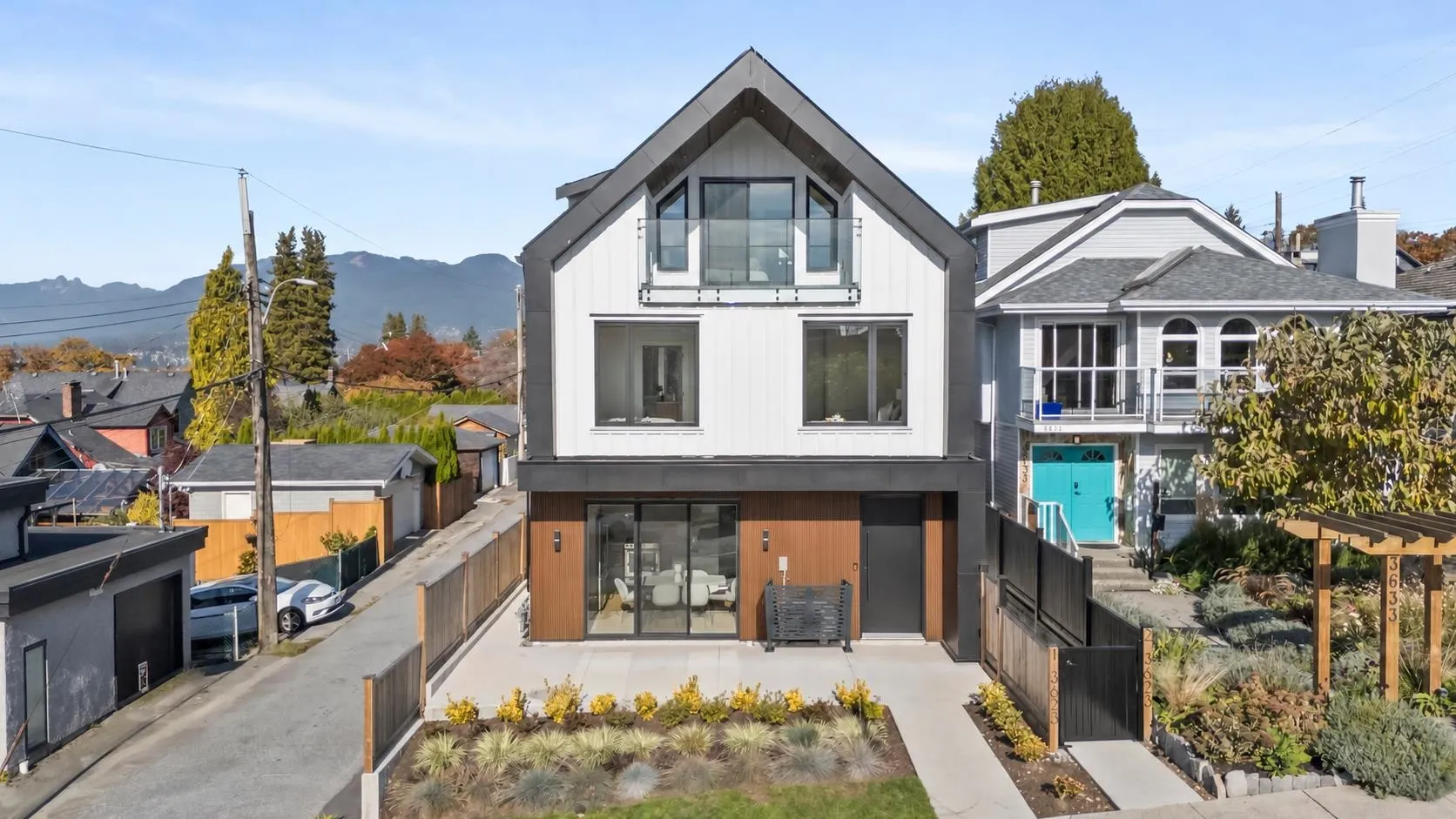 3623 Triumph Street #1