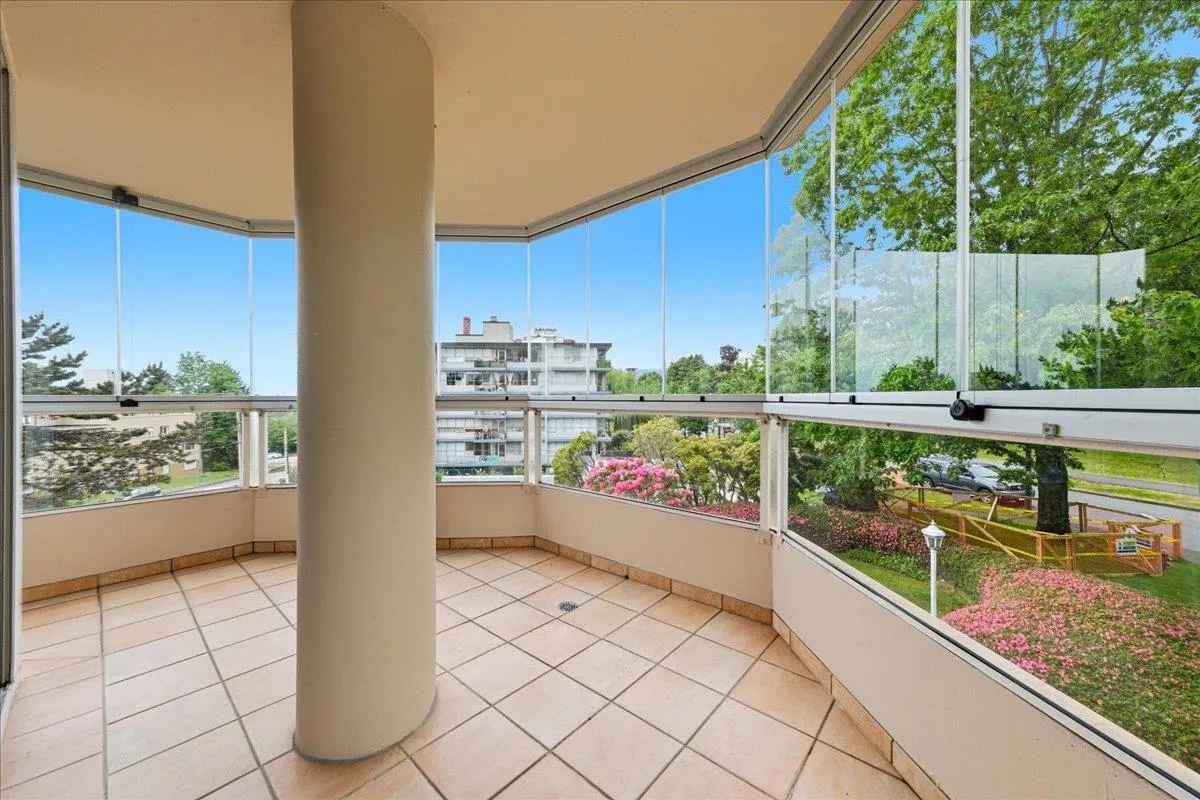 123 E Keith Road #102