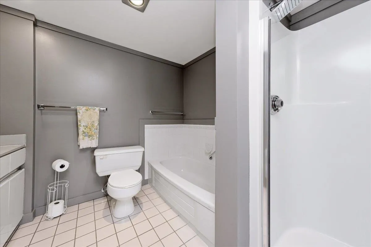 123 E Keith Road #102