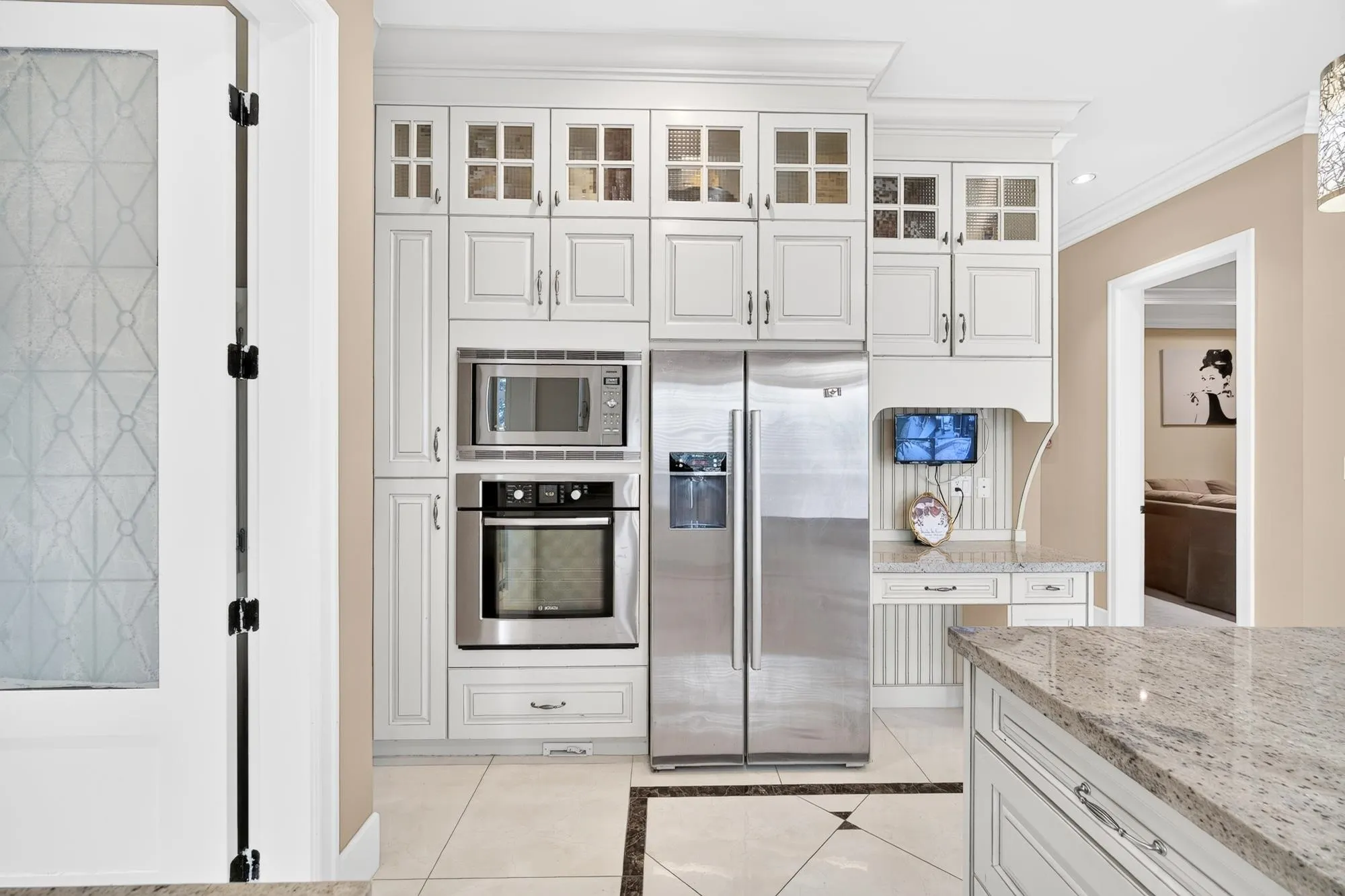 9491 Glenbrook Drive