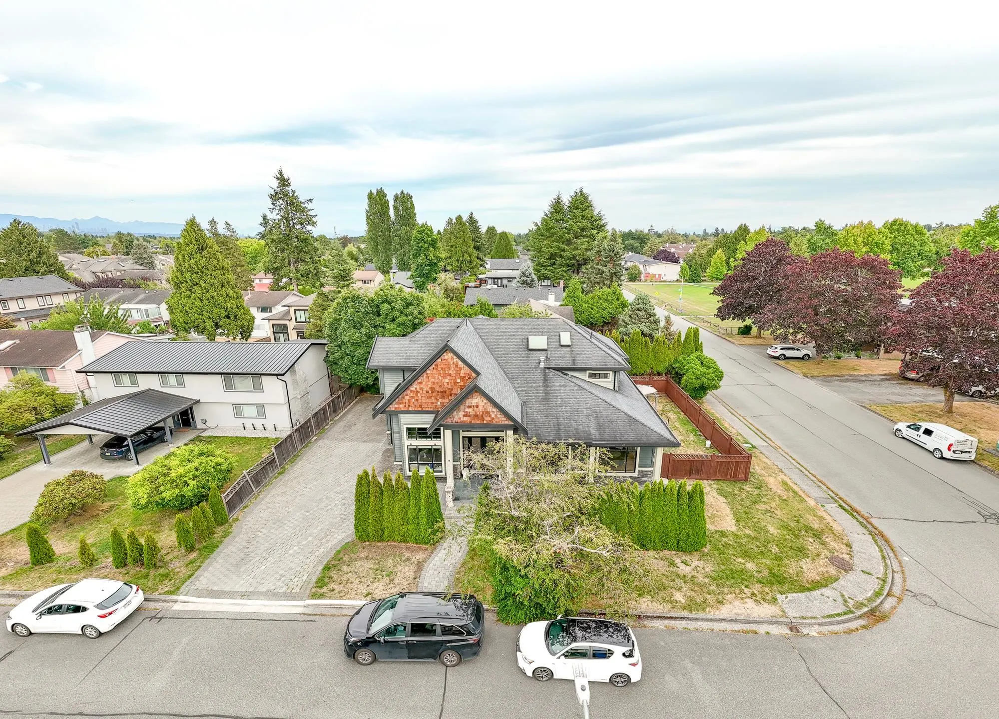 9491 Glenbrook Drive
