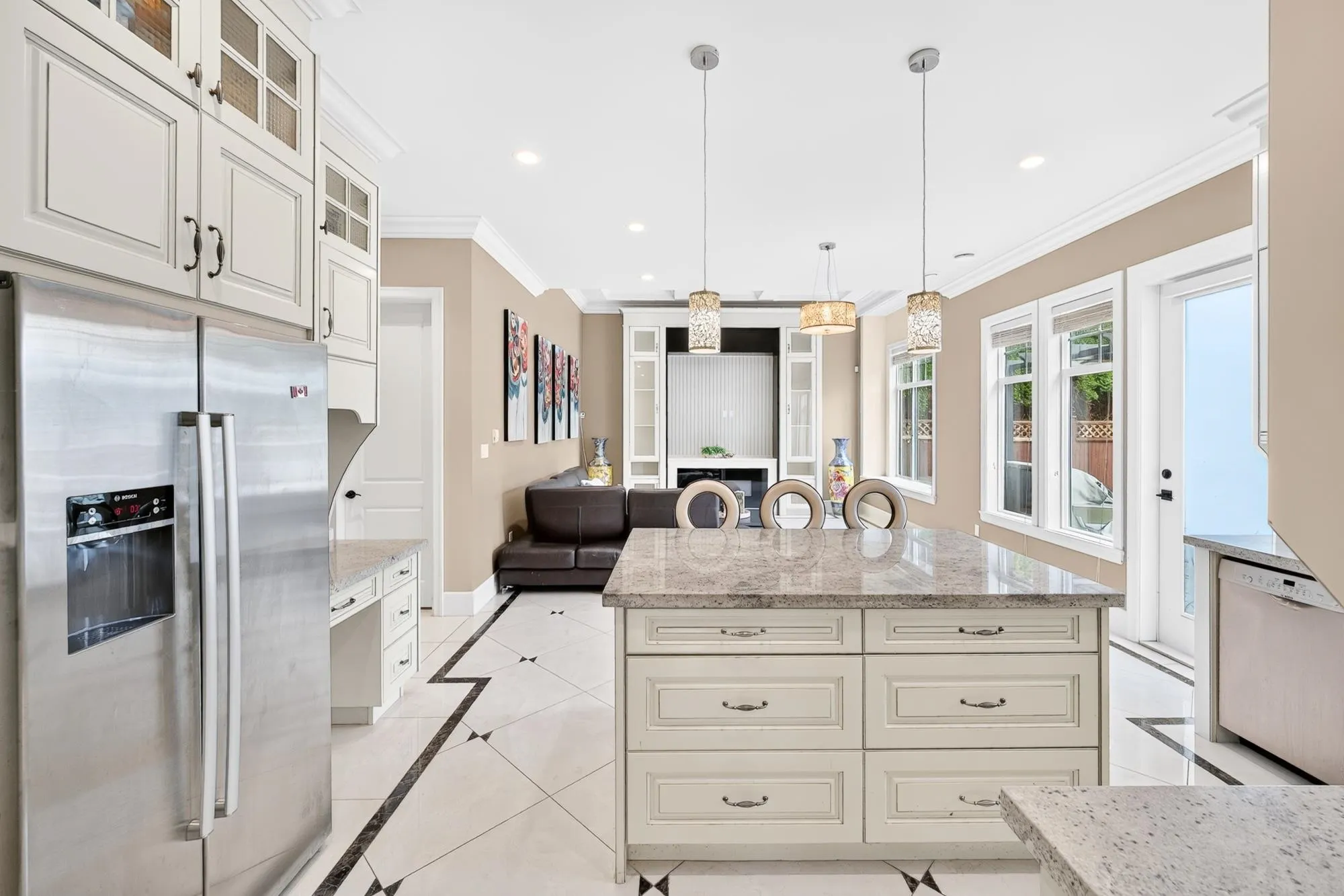 9491 Glenbrook Drive