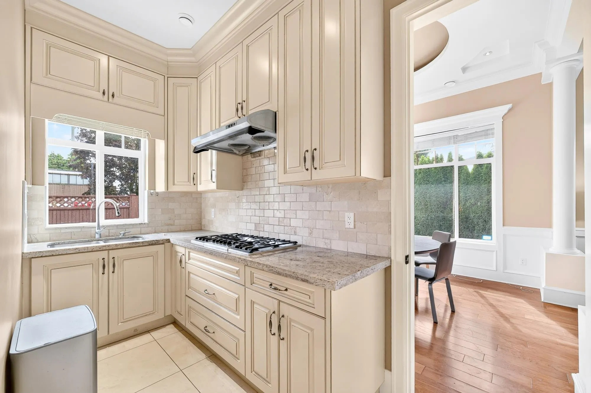 9491 Glenbrook Drive