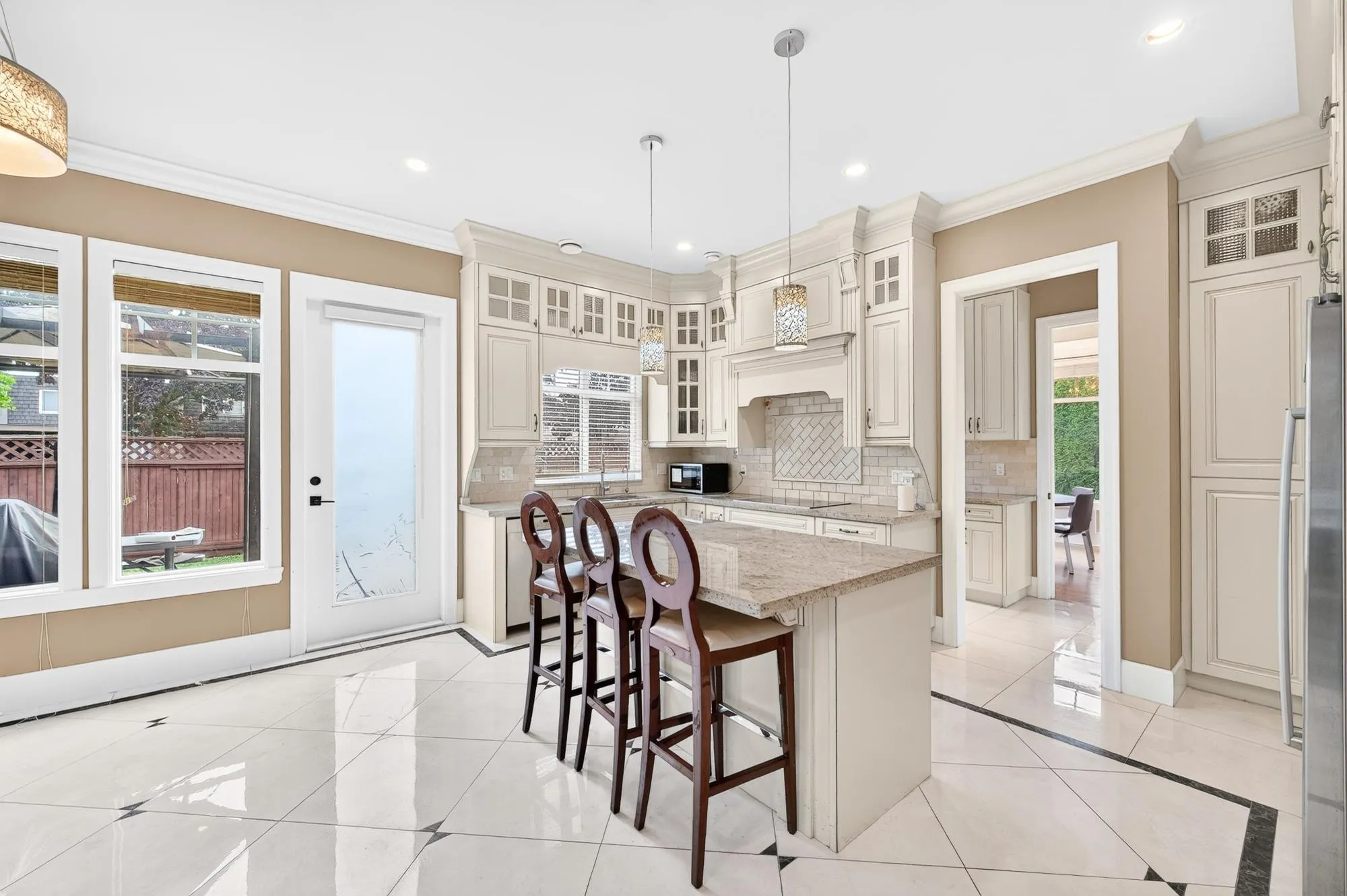 9491 Glenbrook Drive