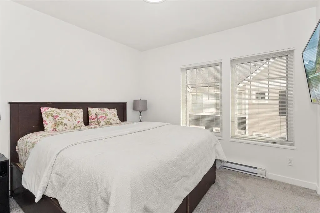 32633 Simon Avenue #89