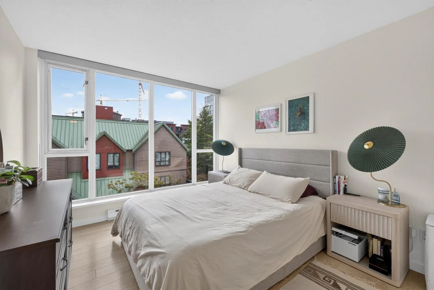 120 Milross Avenue #502