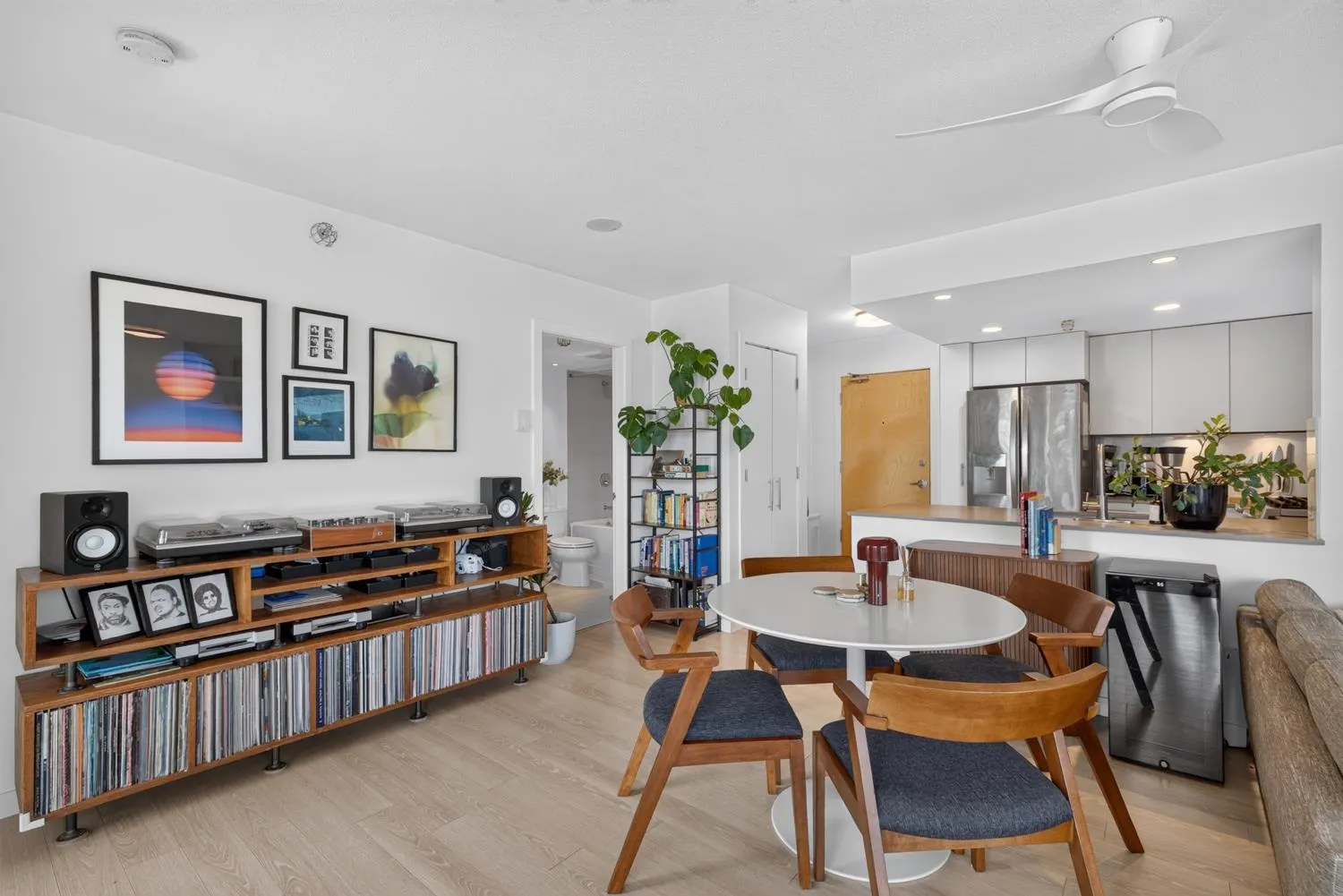 120 Milross Avenue #502