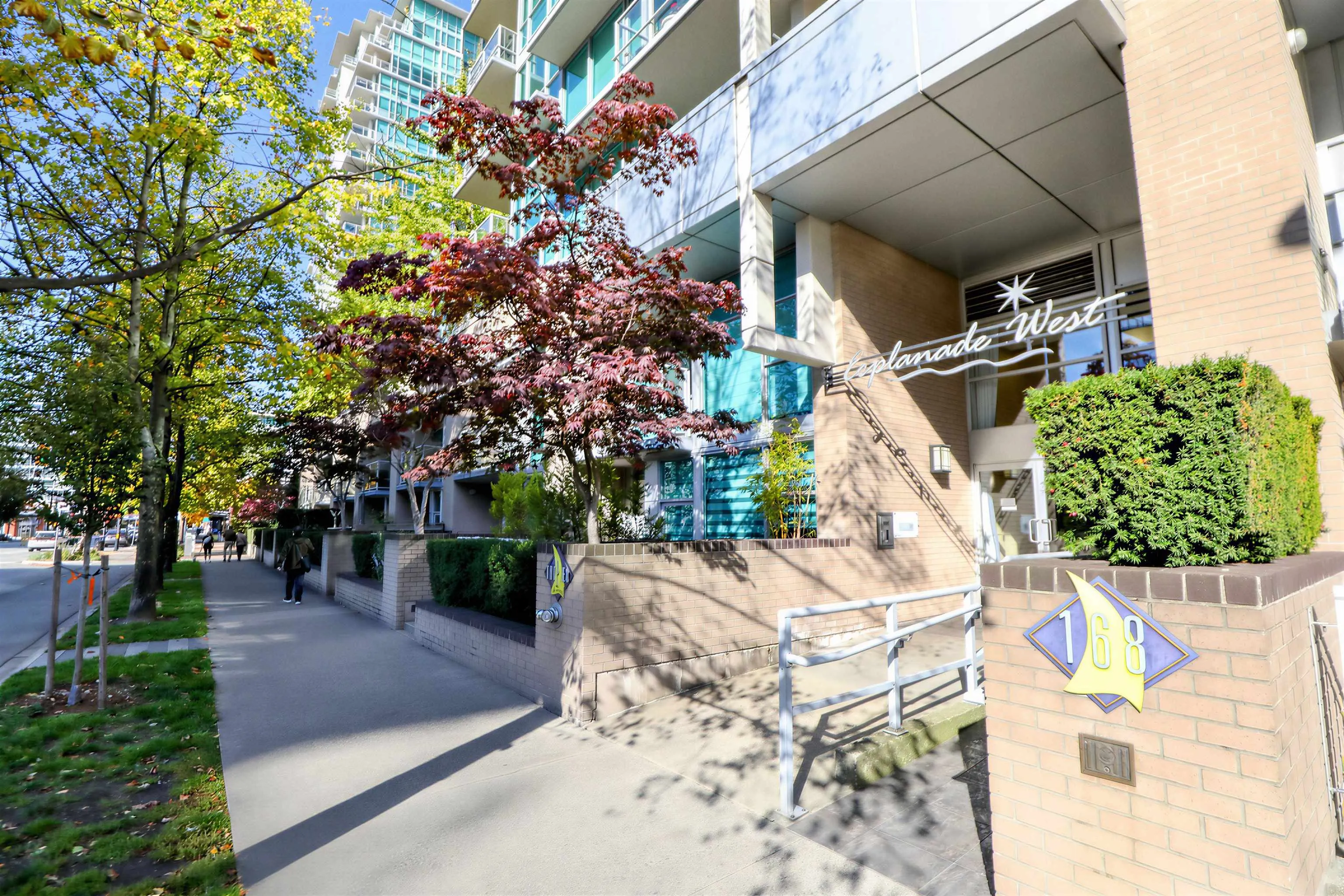 168 E Esplanade Avenue #806