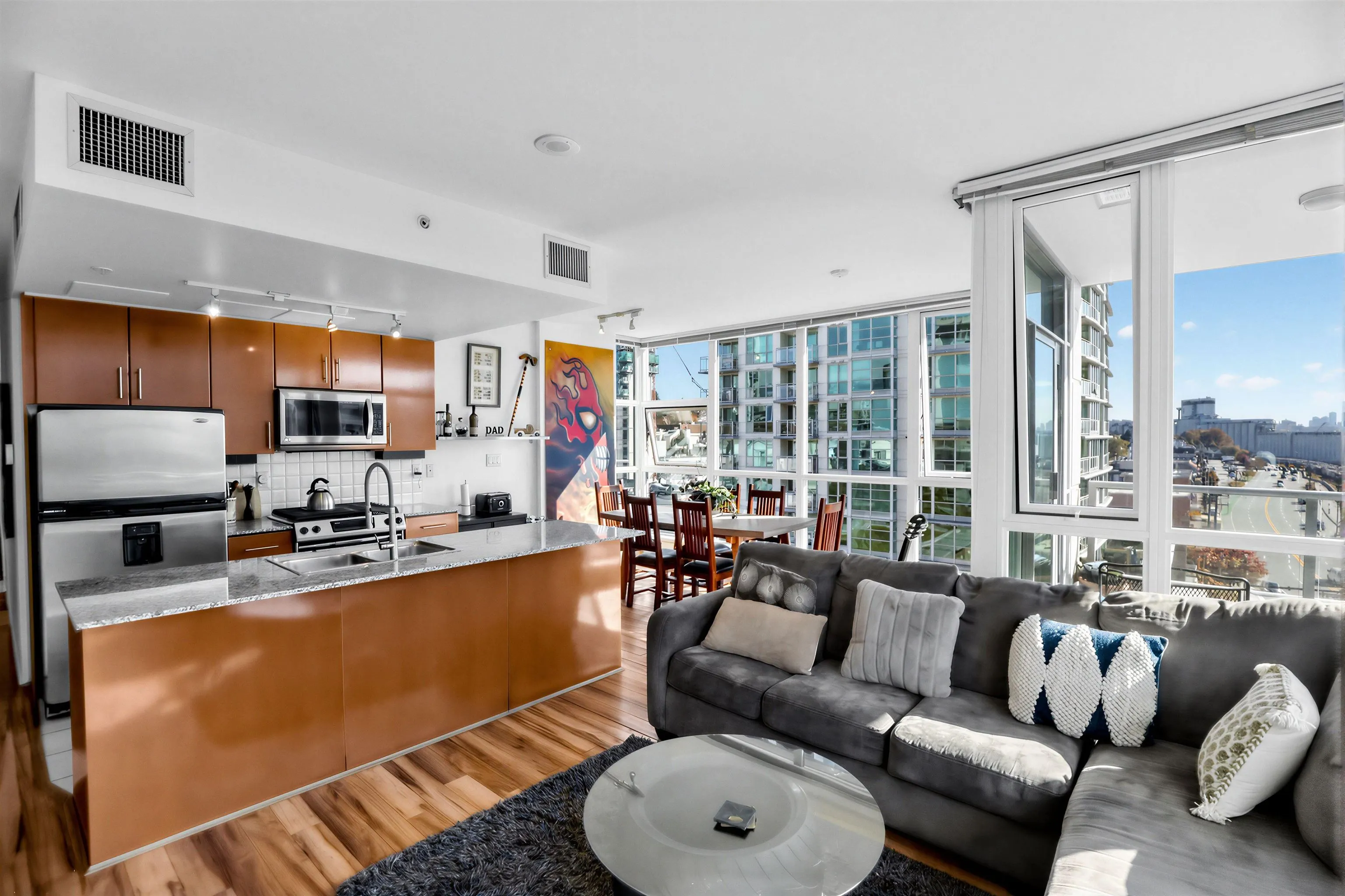 168 E Esplanade Avenue #806