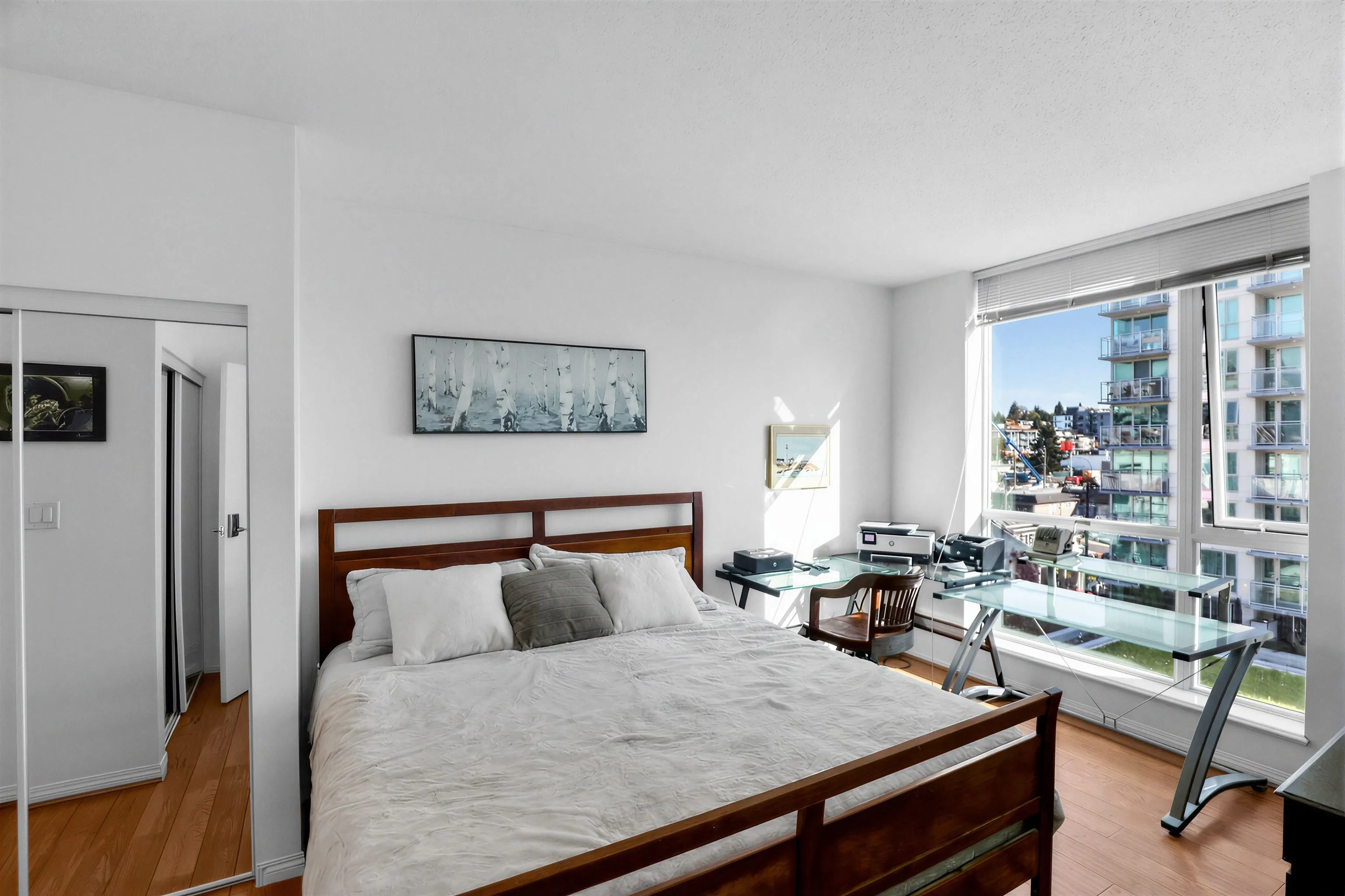 168 E Esplanade Avenue #806