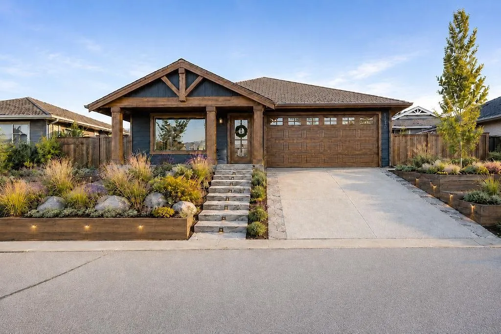 5687 Emily Way