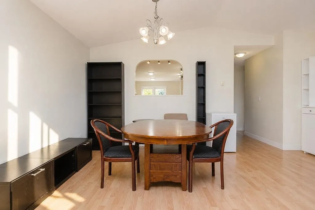5687 Emily Way