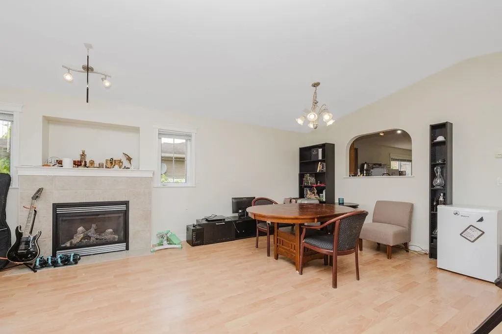 5687 Emily Way