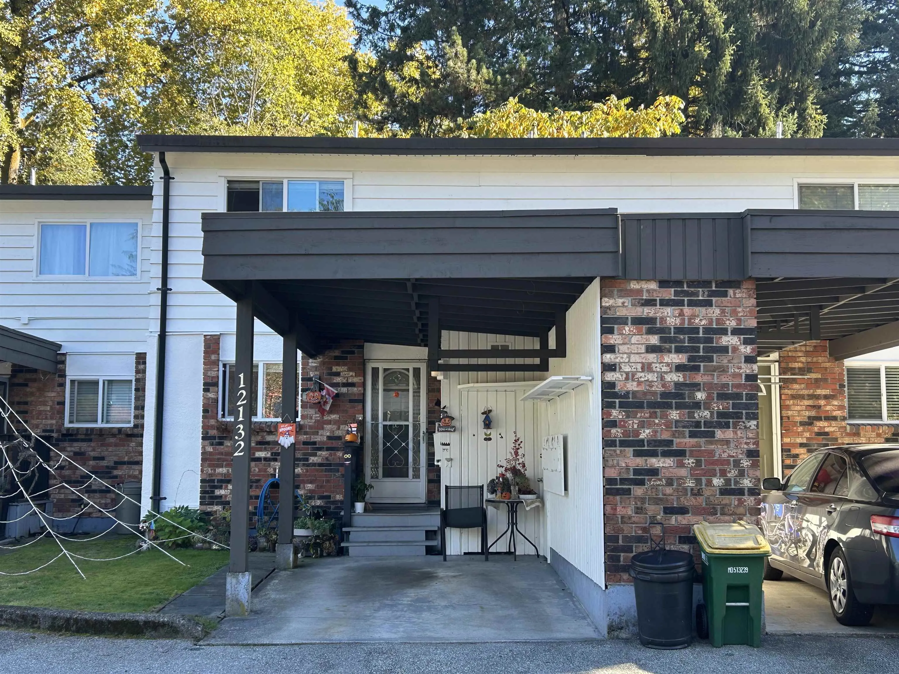 12132 Schmidt Crescent